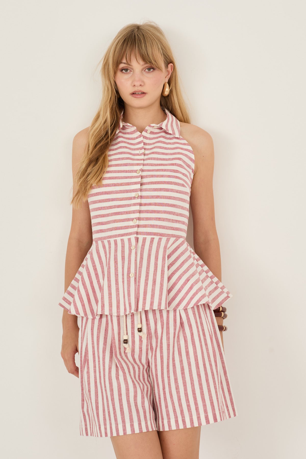 Souvenir - Top scollo all'americana con balza in cotone/lino a righe