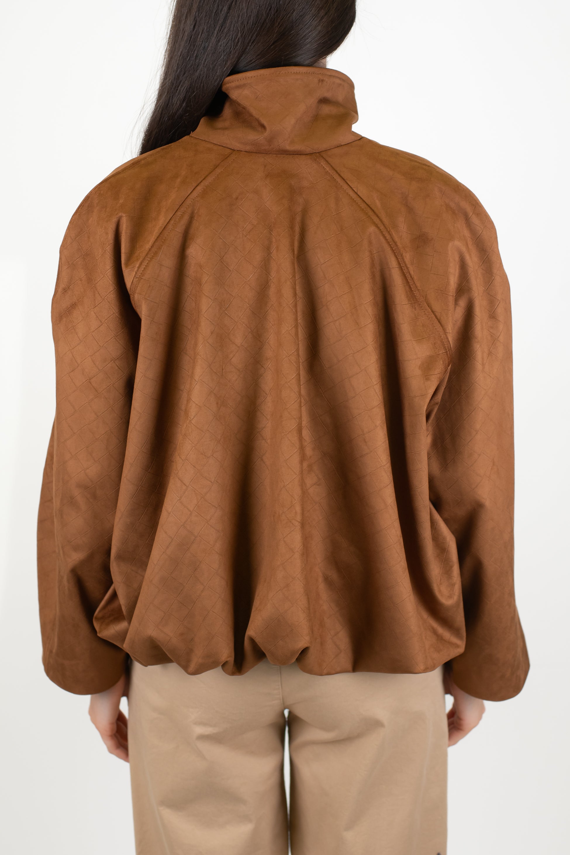 Tensione in - Bomber in dainetto con trama intrecciata e chiusura con bottoni