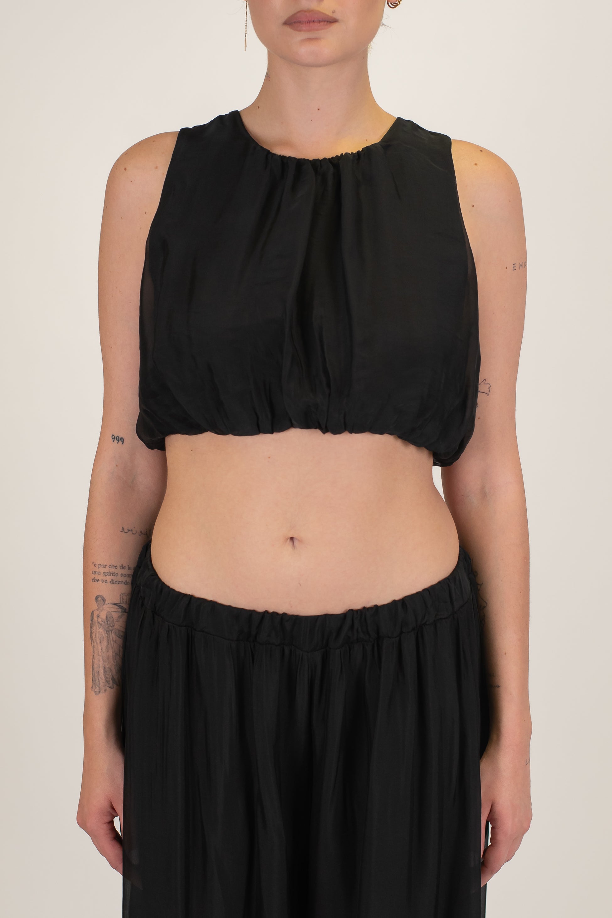 Haveone - Top in misto viscosa e seta con sbuffo sul fondo
