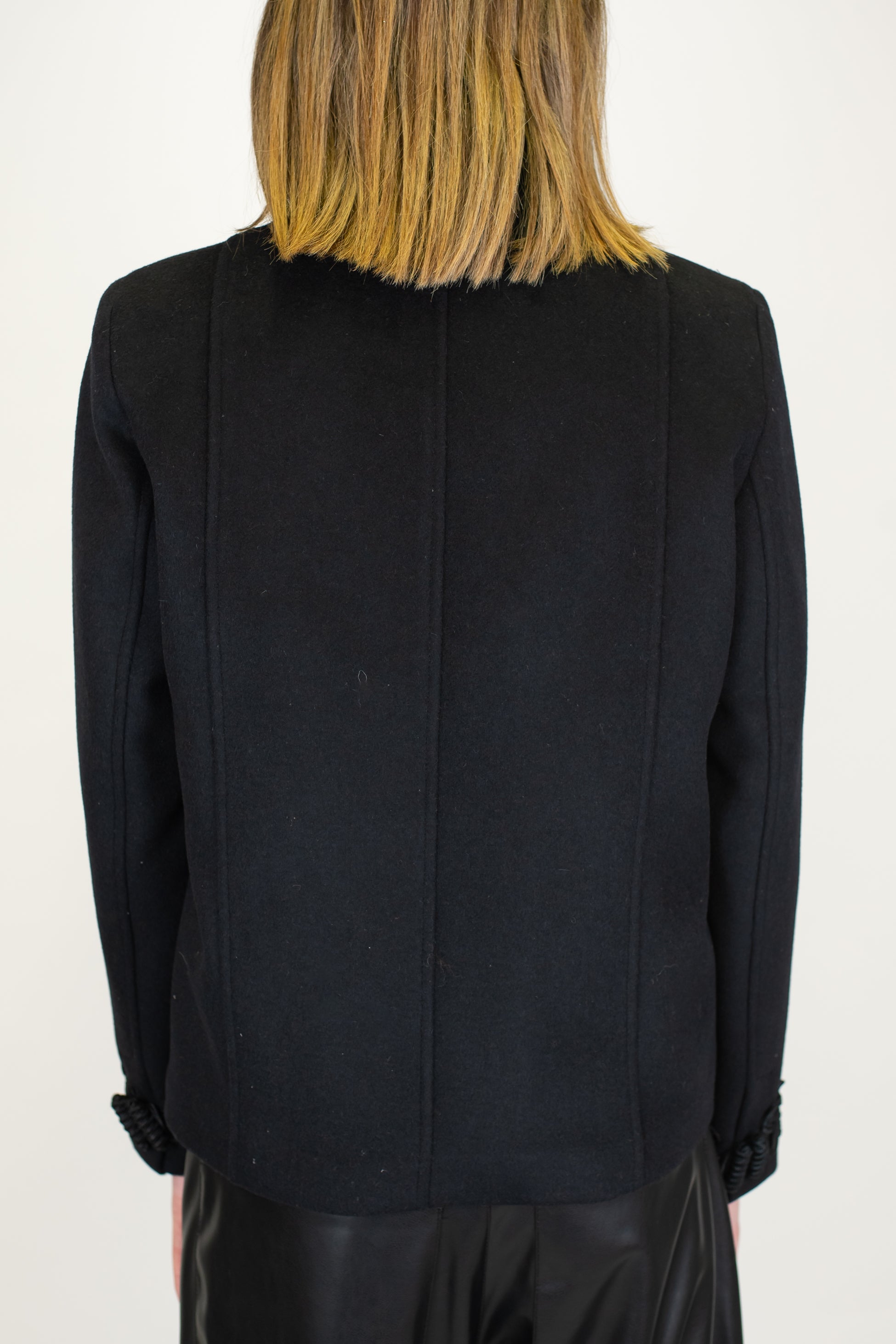 Tensione in - Giacca monopetto in misto lana con chiusura bottoni a corda