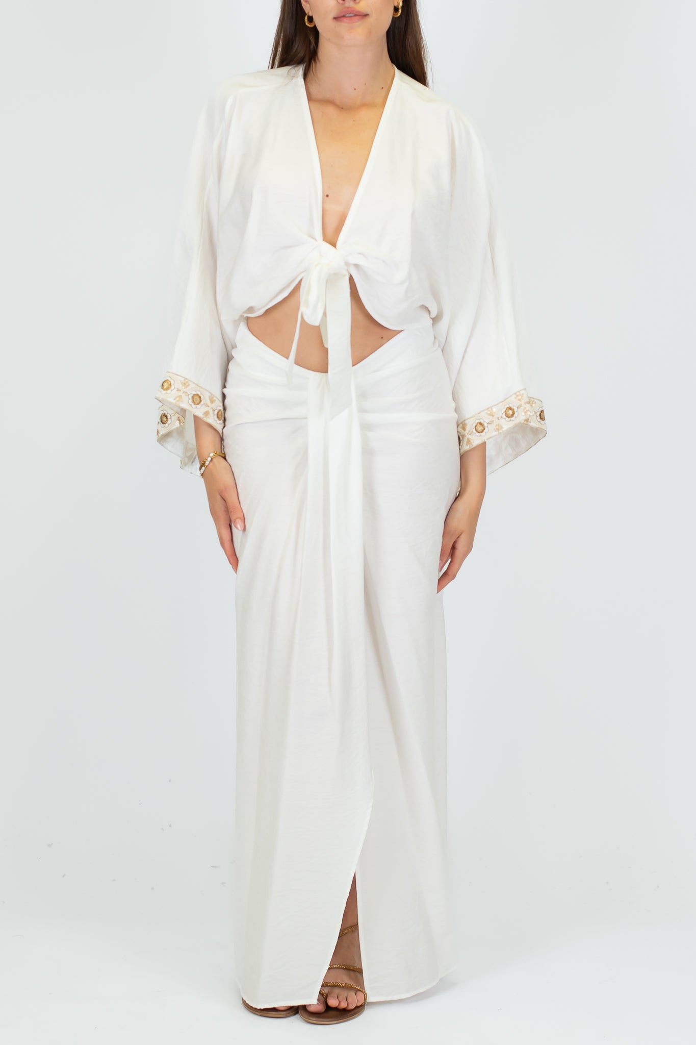 Haveone - Camicia con nodo con profilo etnico sui polsi