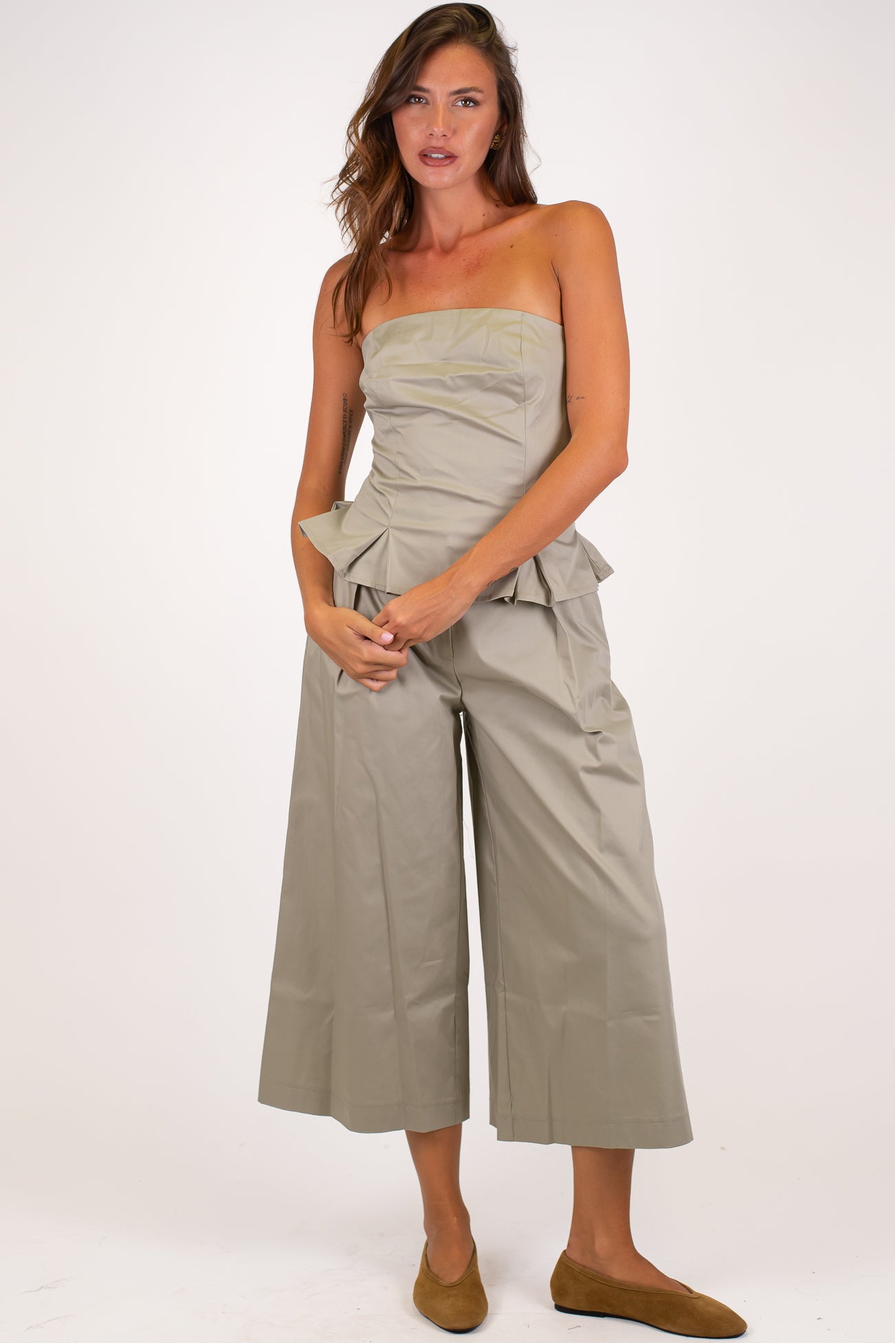 Dixie - Coordinato in cotone tela paracadute con top a fascia e pantalone crop