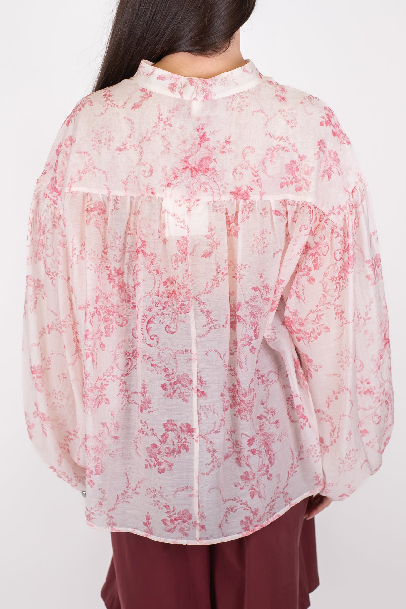 Tensione in - Camicia fantasia floreale in lyocell scollo a V con lacci