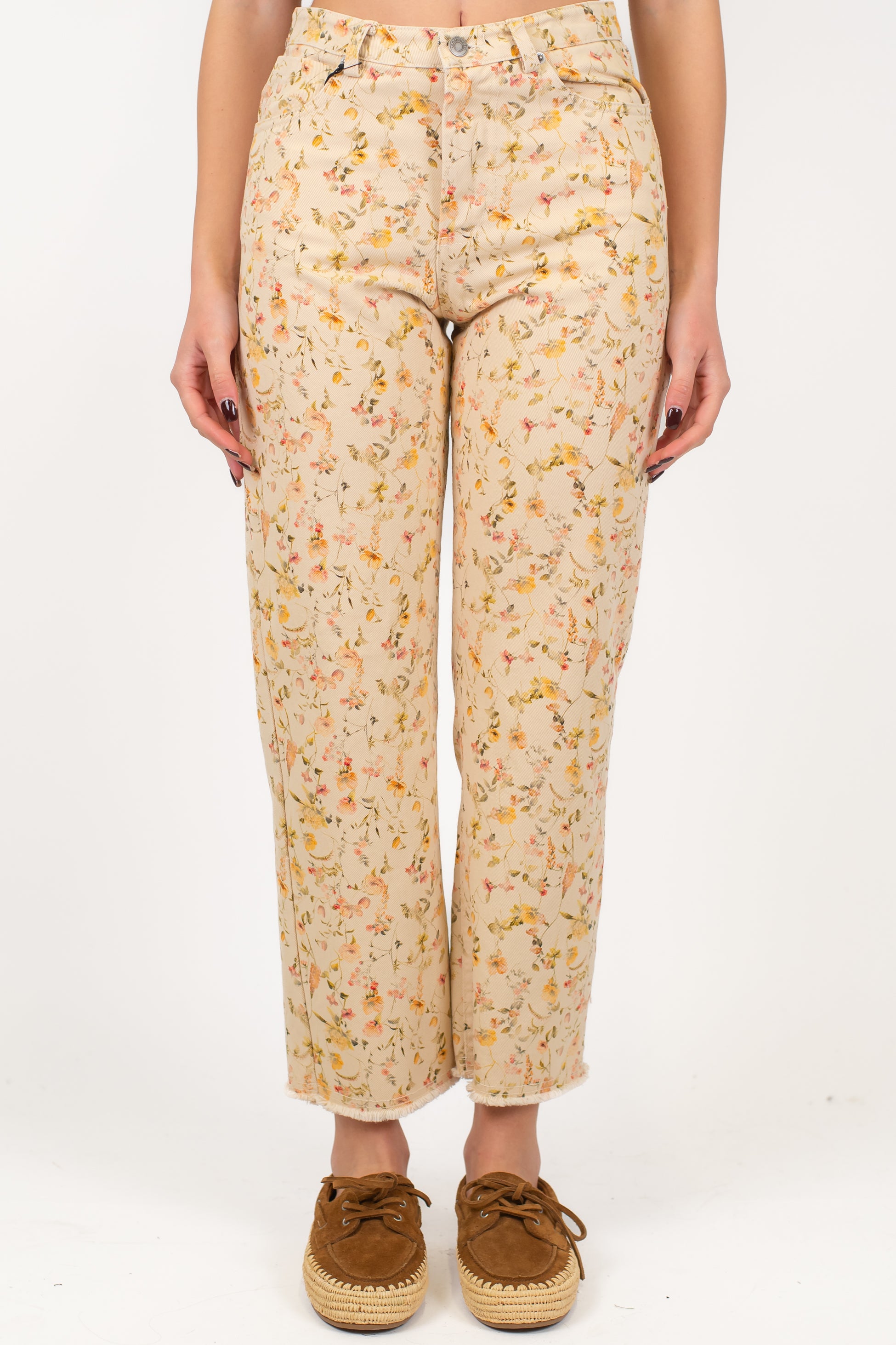 Tensione in - Pantalone in denim colorato fantasia floreale sfrangiato sul fondo