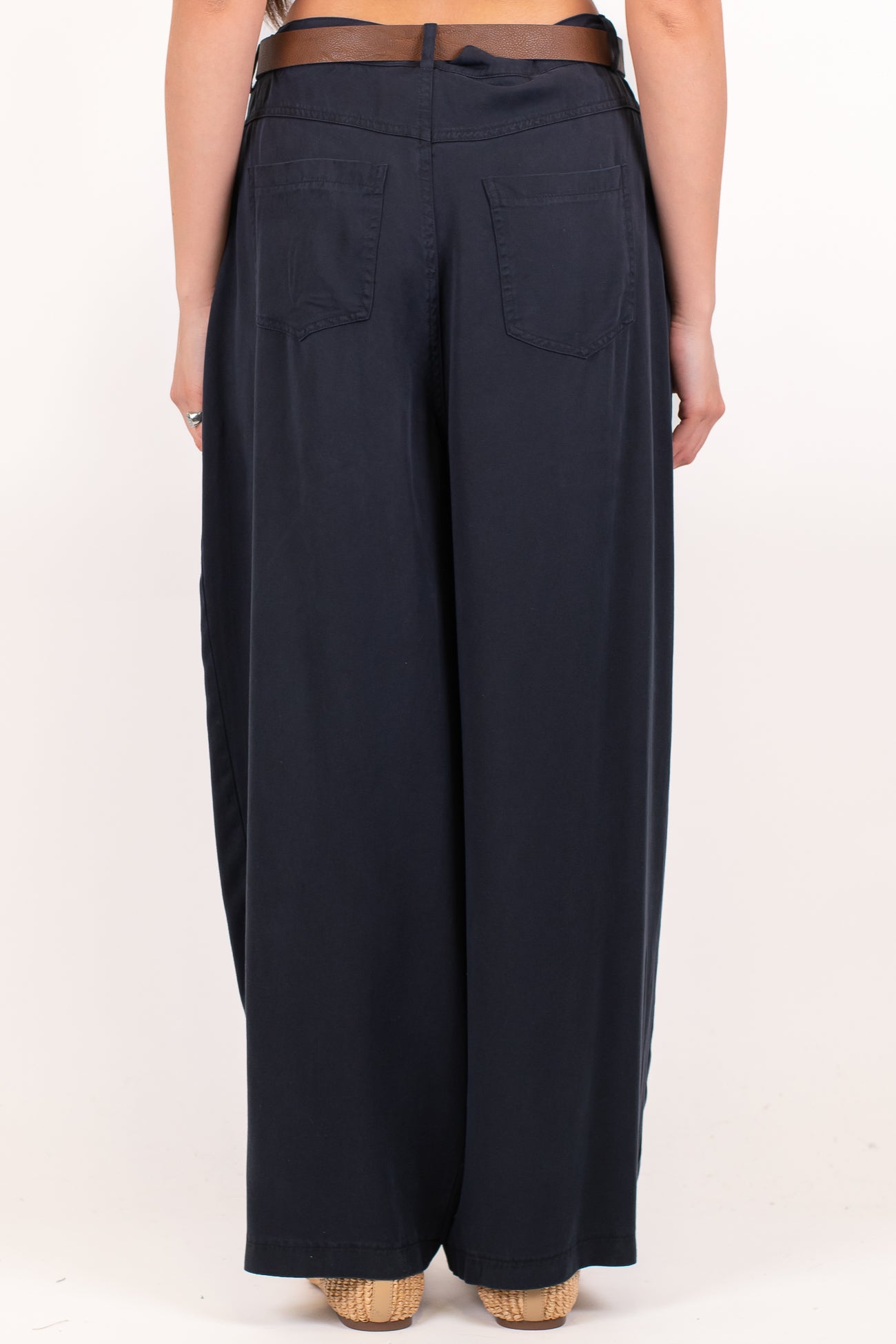 Tensione in - Pantalone barrell in lyocell