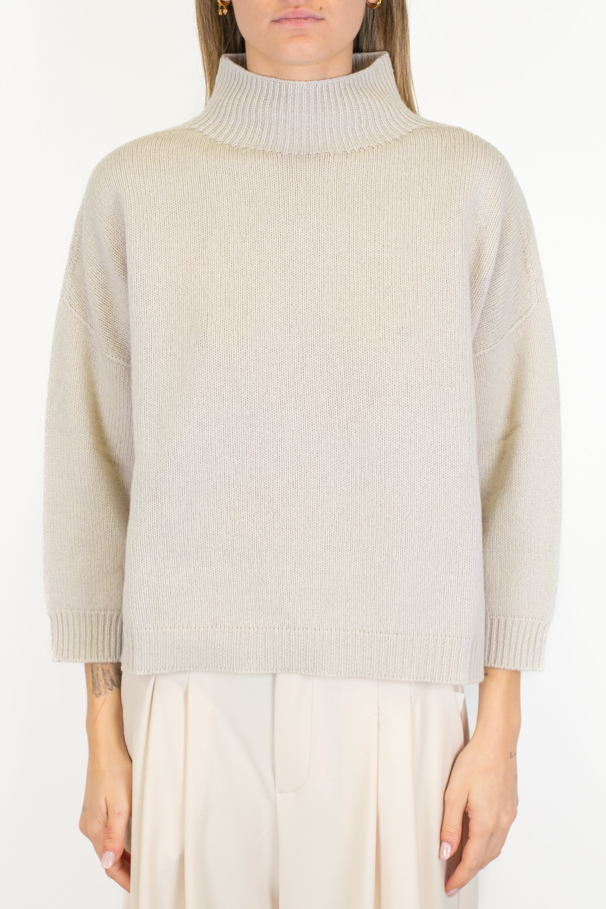 Tensione in - Lupetto a scatola in misto lana vergine e cashmere