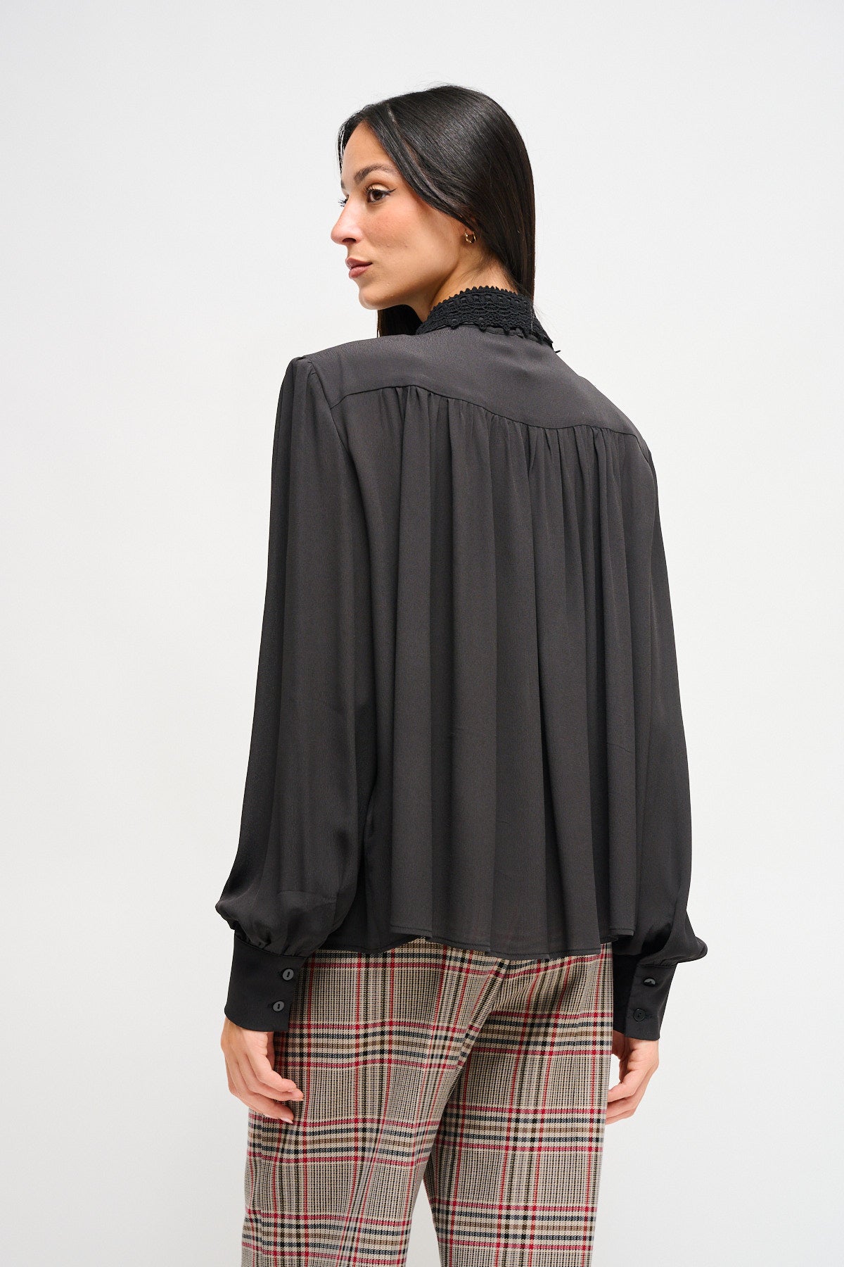 Maryley - Camicia in viscosa con colletto in pizzo e spalline