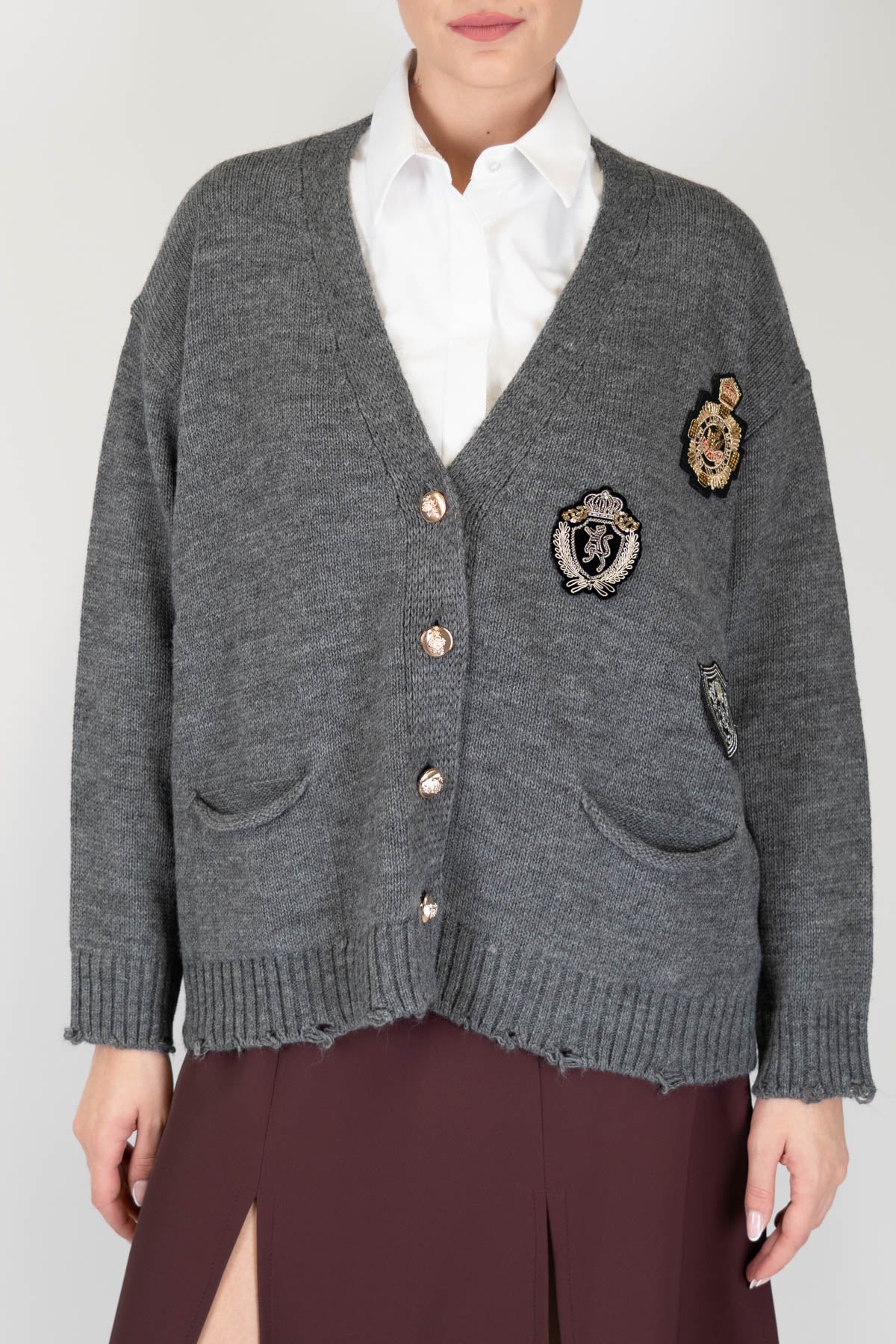 Tensione in - Cardigan over in misto lana con patch e sfrangiatura sul fondo