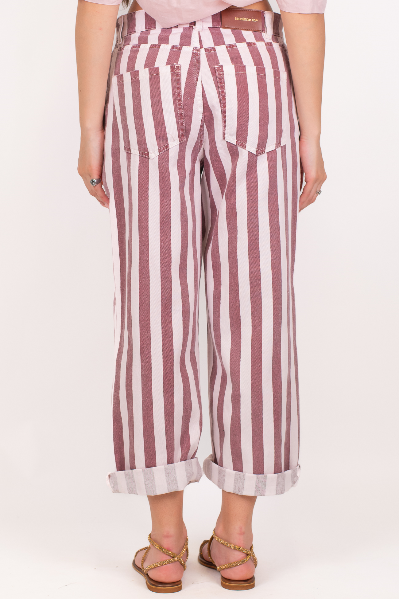 Tensione in - Pantalone regular in denim fantasia a righe