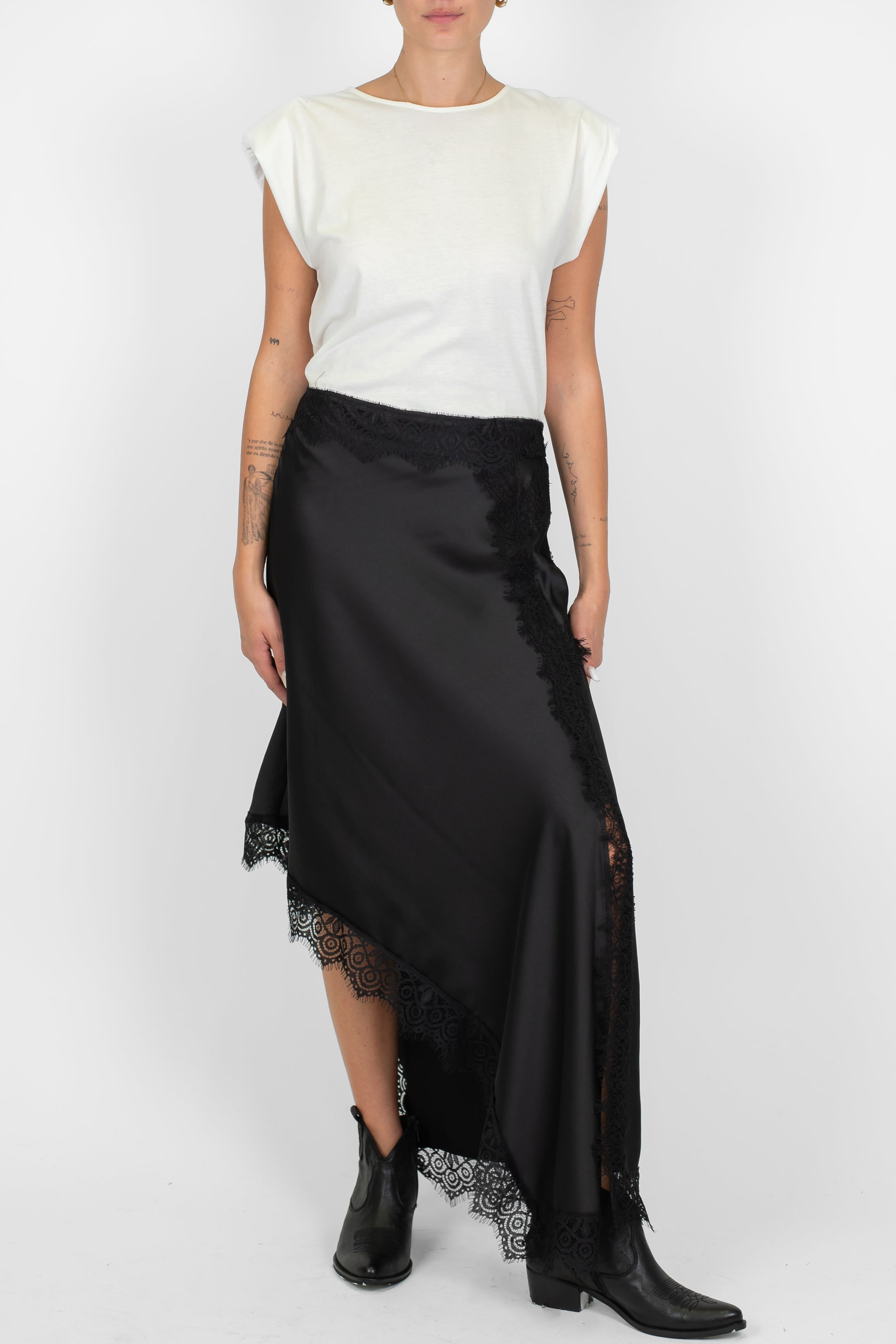 Motel - Abito lungo mezzamanica con spalline e gonna asimmetrica con orli in pizzo