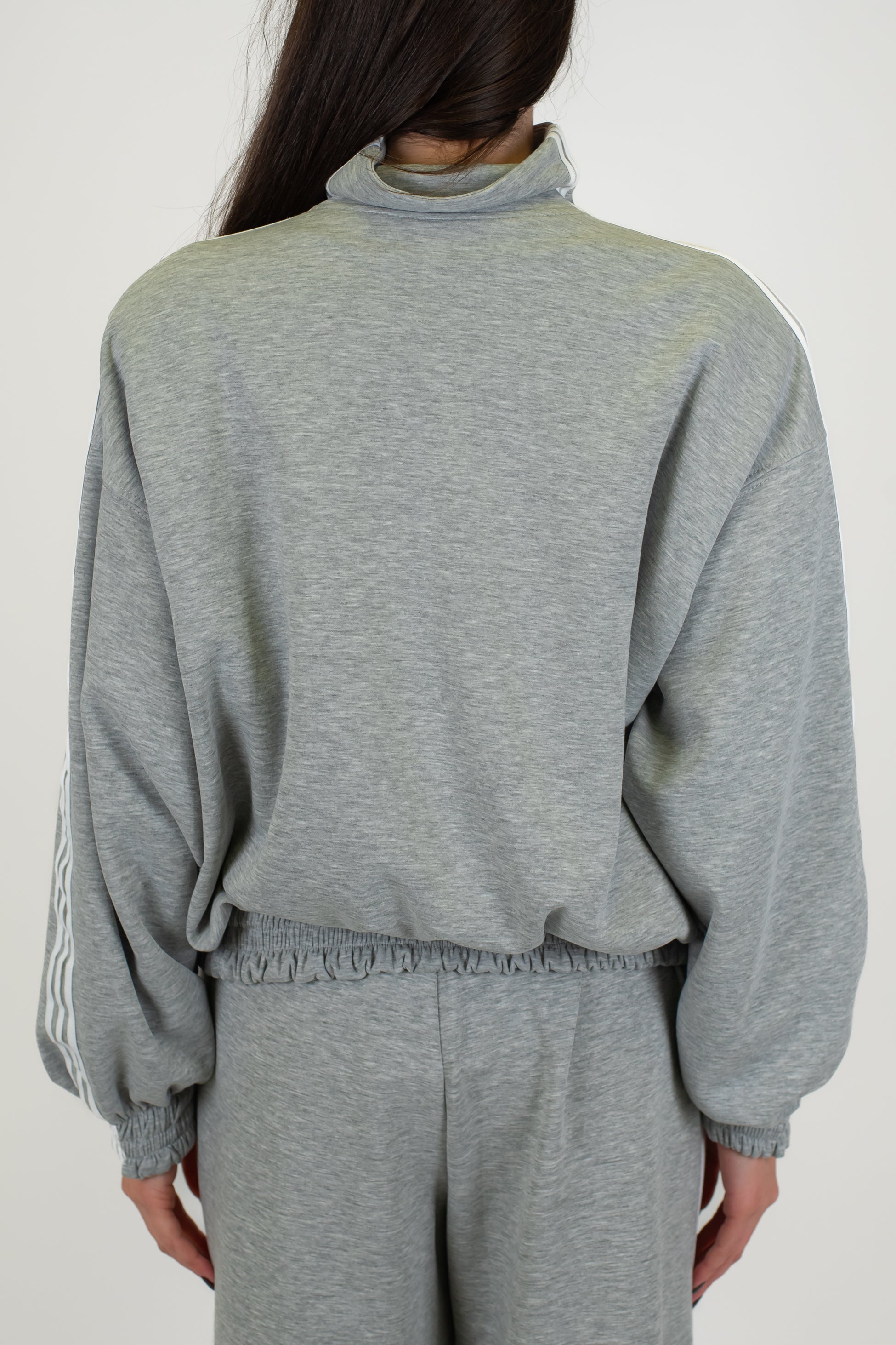 Tensione in - Felpa con alamari e chiusura zip