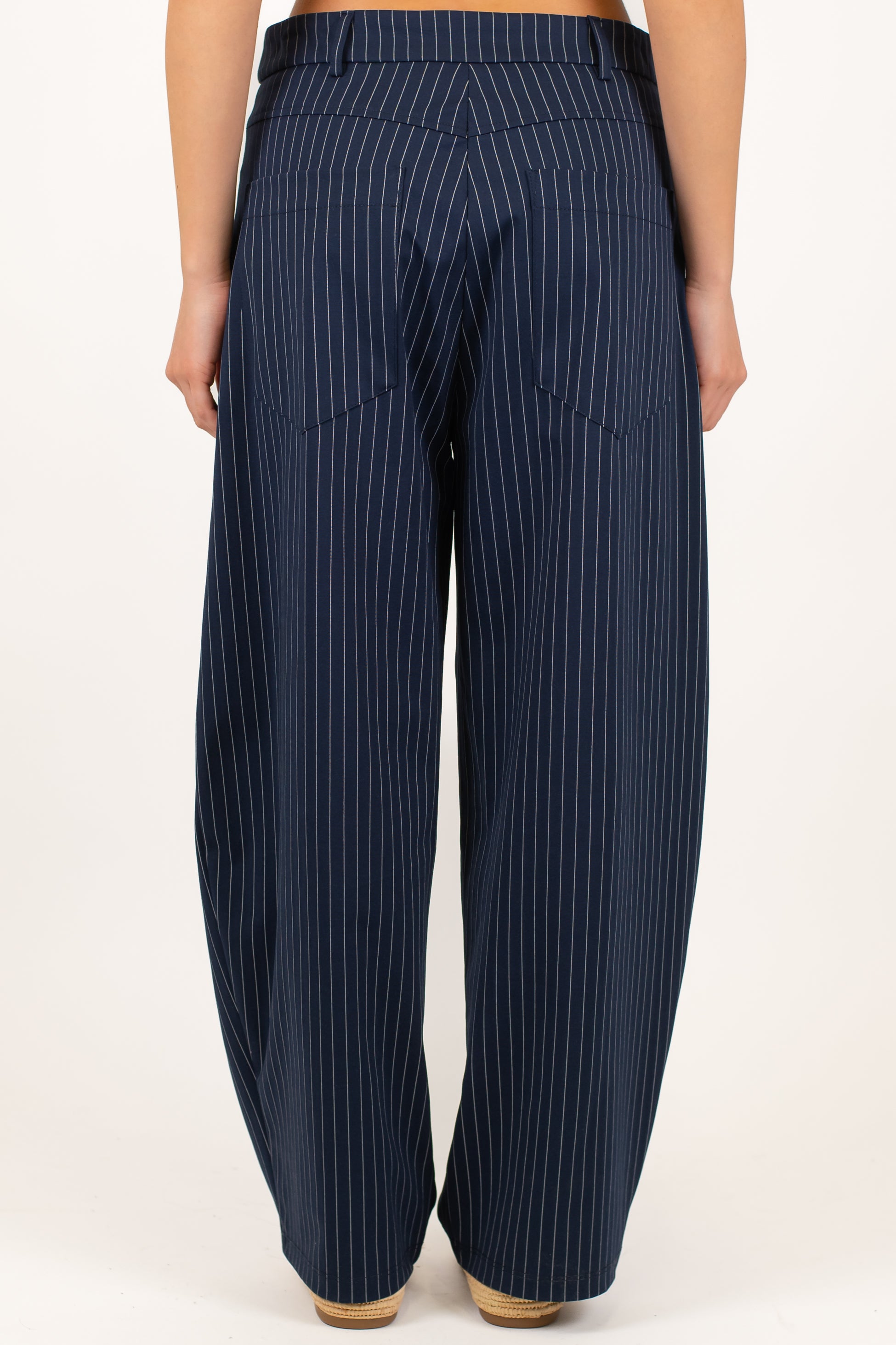 Tensione in - Pantalone balloon gessato