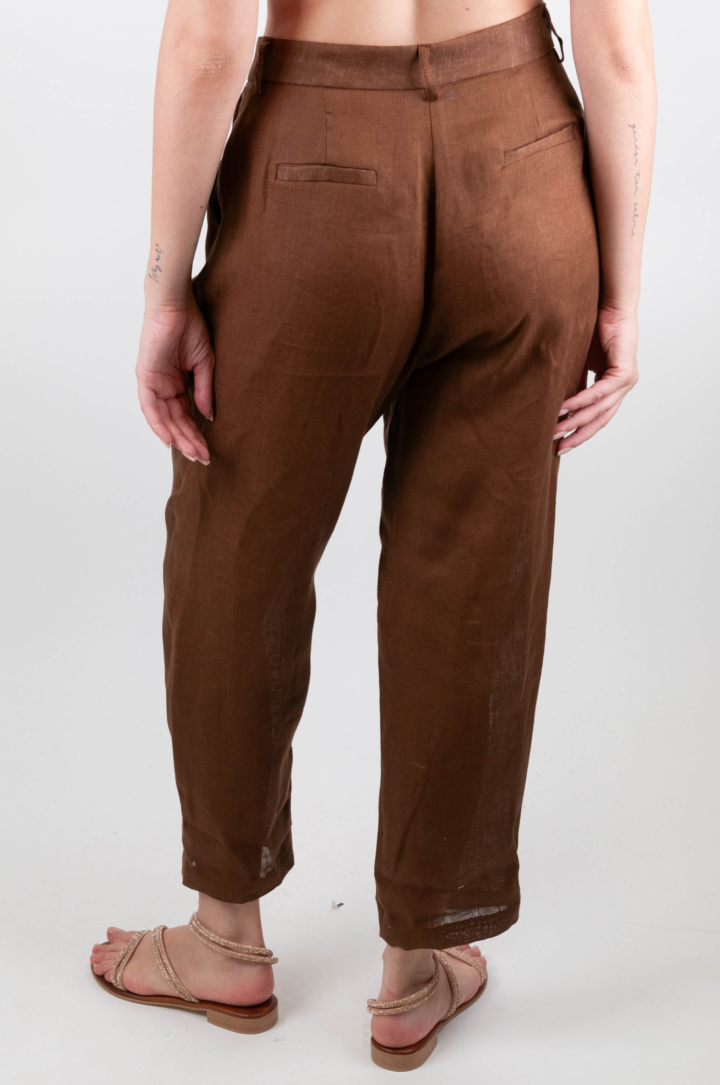 Tensione in - Pantalone regular in puro lino