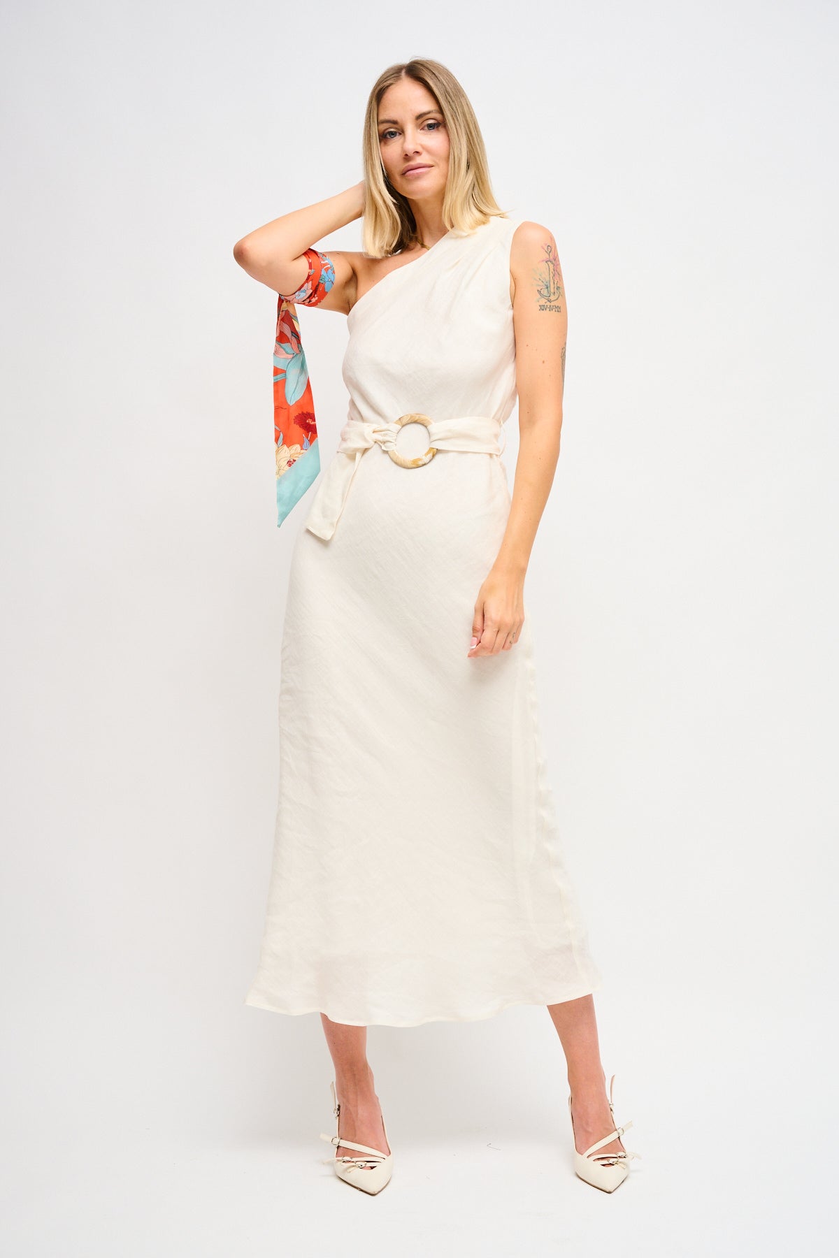 Maryley - Abito lungo monospalla in lino con cintura in vita