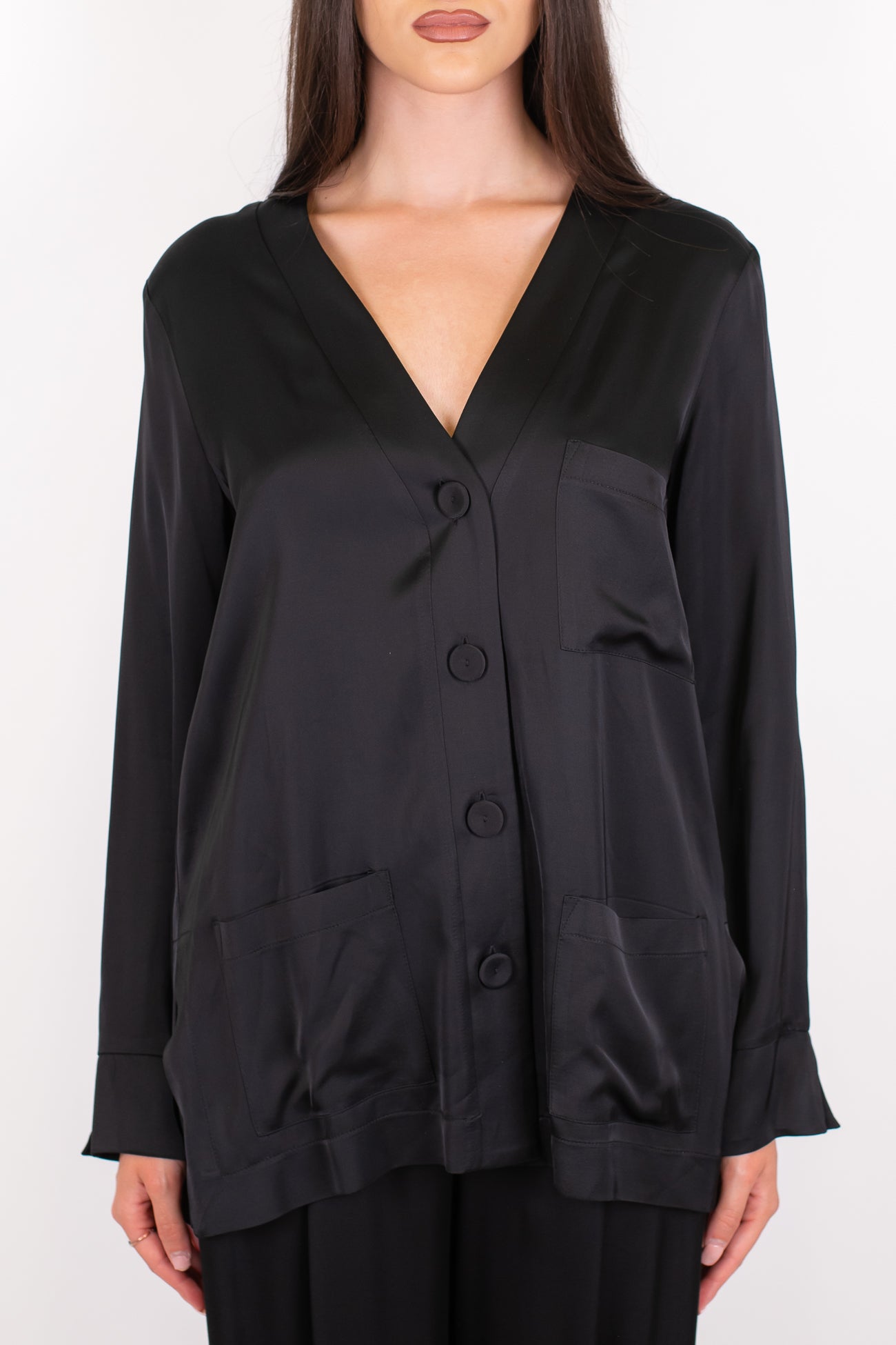 Motel - Camicia over scollo a V in raso di viscosa con taschino e bottoni rivestiti