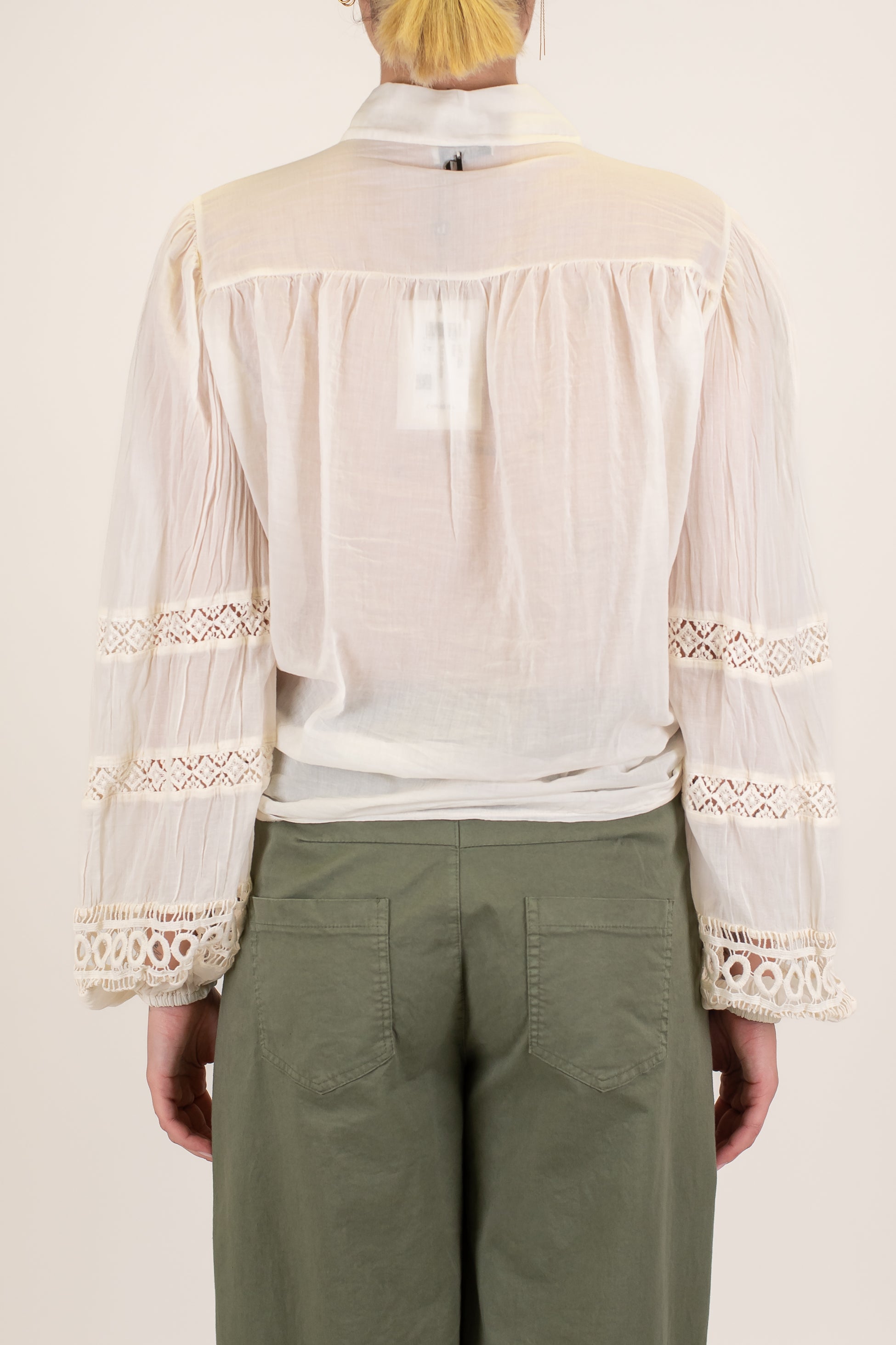 Dixie - Camicia in mussola di cotone con dettagli ricamati in crochet