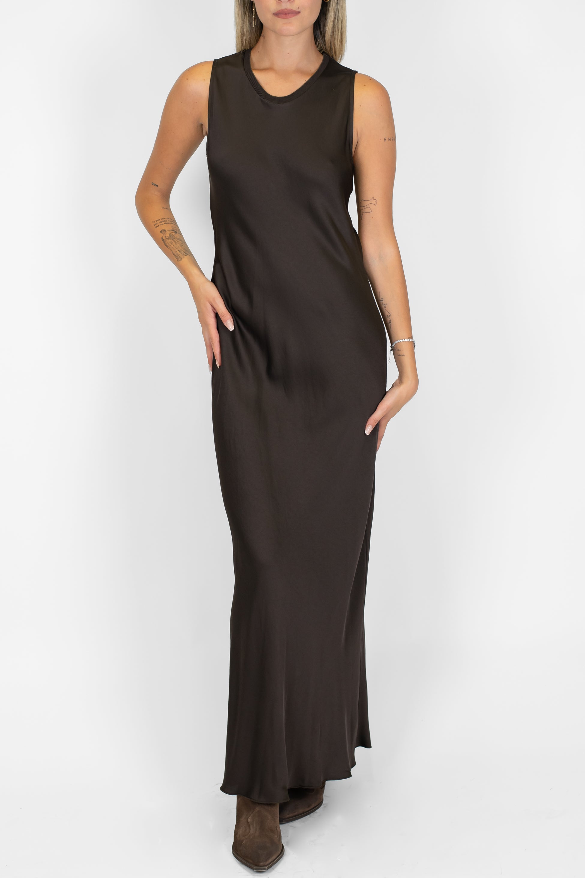 Tensione in - Abito lungo giromaniche in viscosa