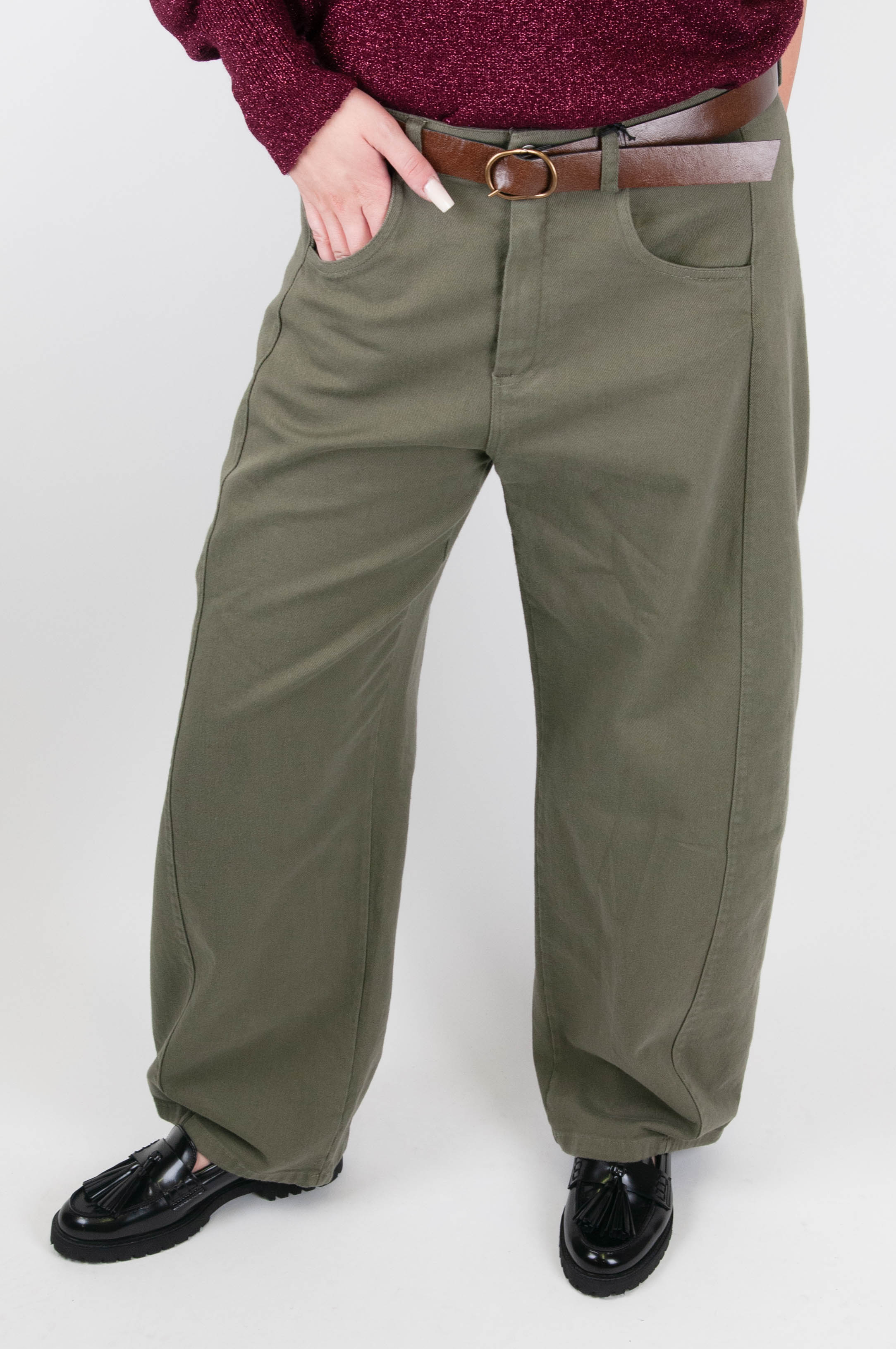 Tensione in - Pantalone regular con quattro tasche