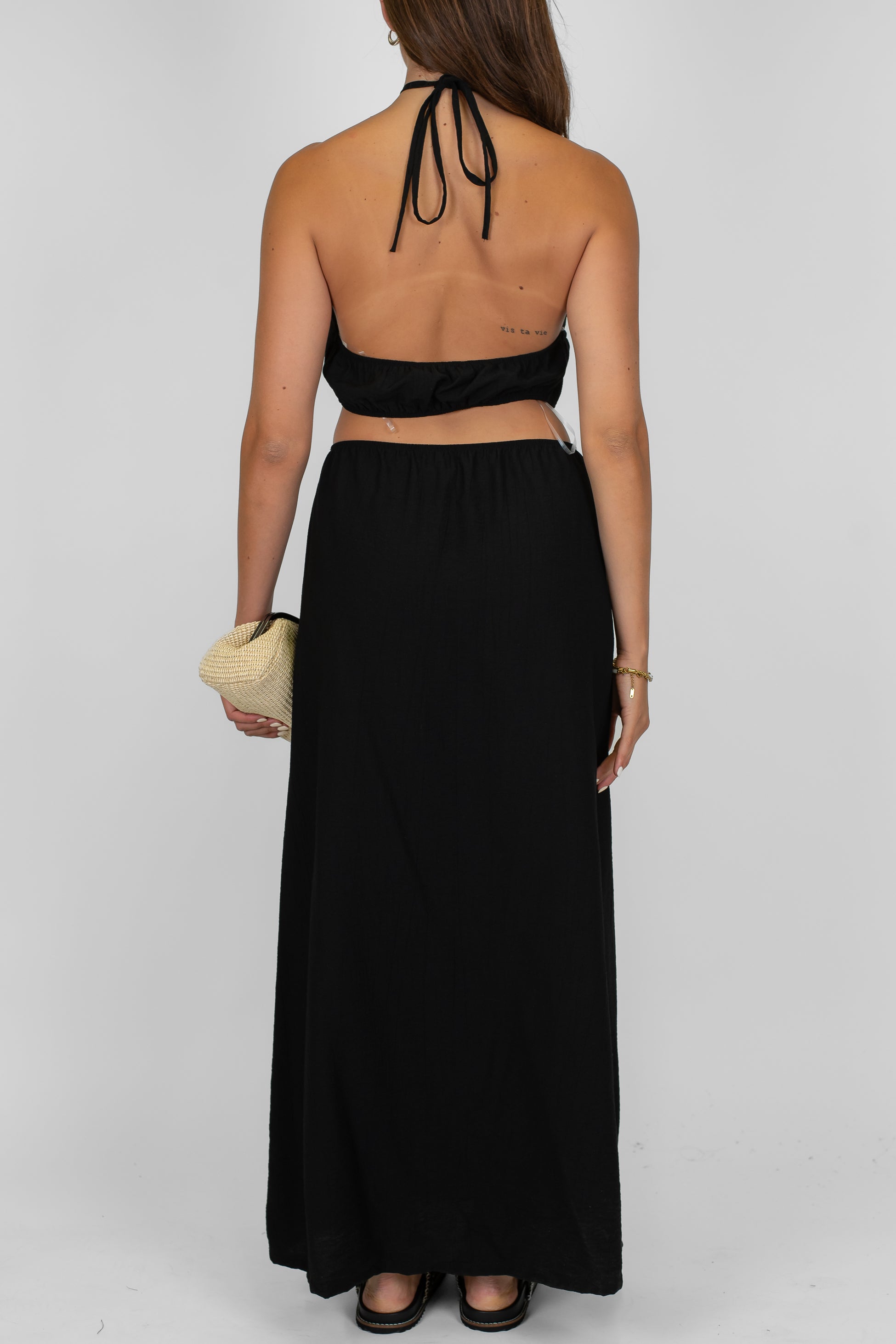 Haveone - Abito lungo cut-out con applicazioni in oro e allaccio al collo