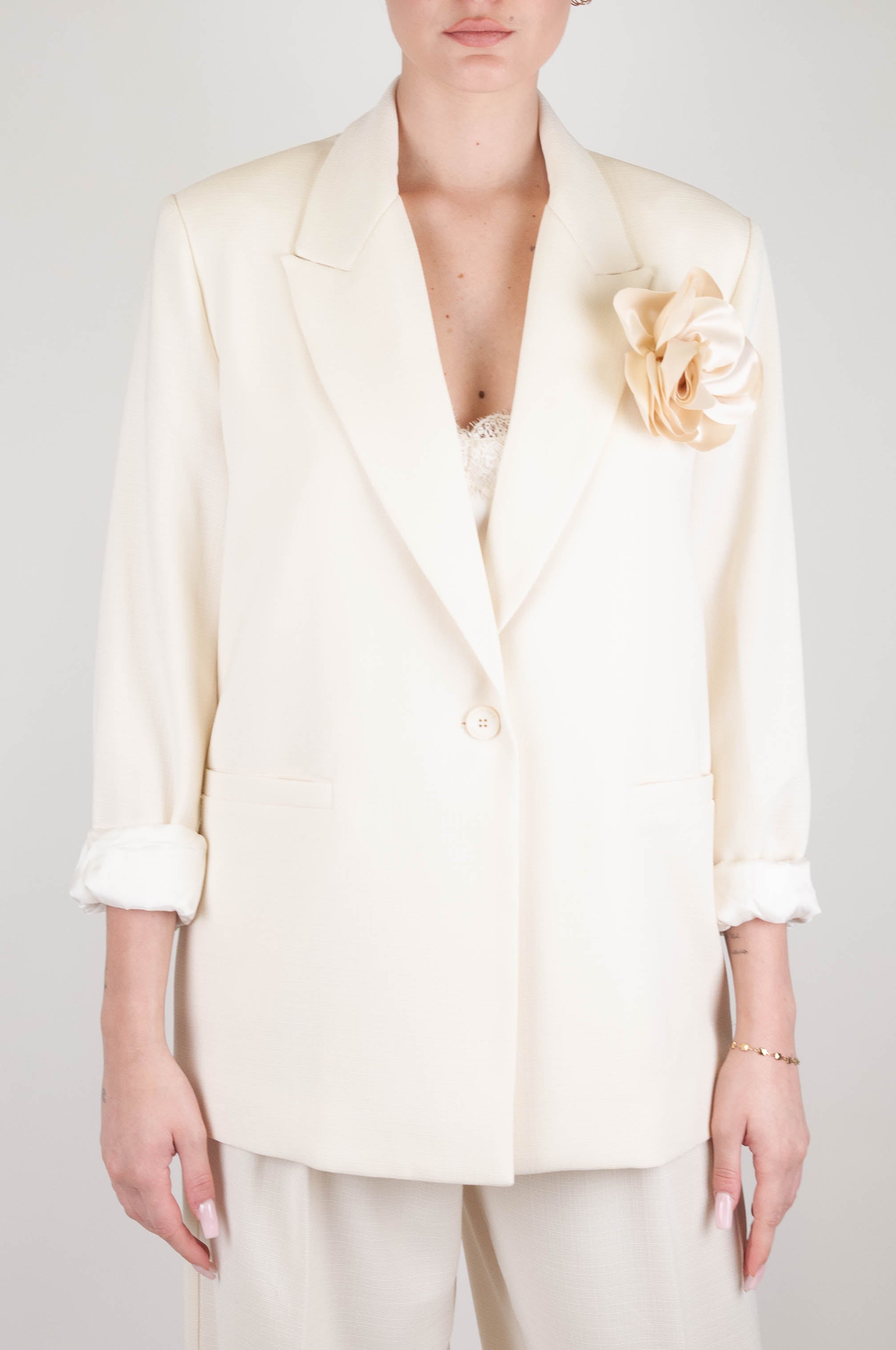 Haveone - Single-breasted jacket with flower brooch