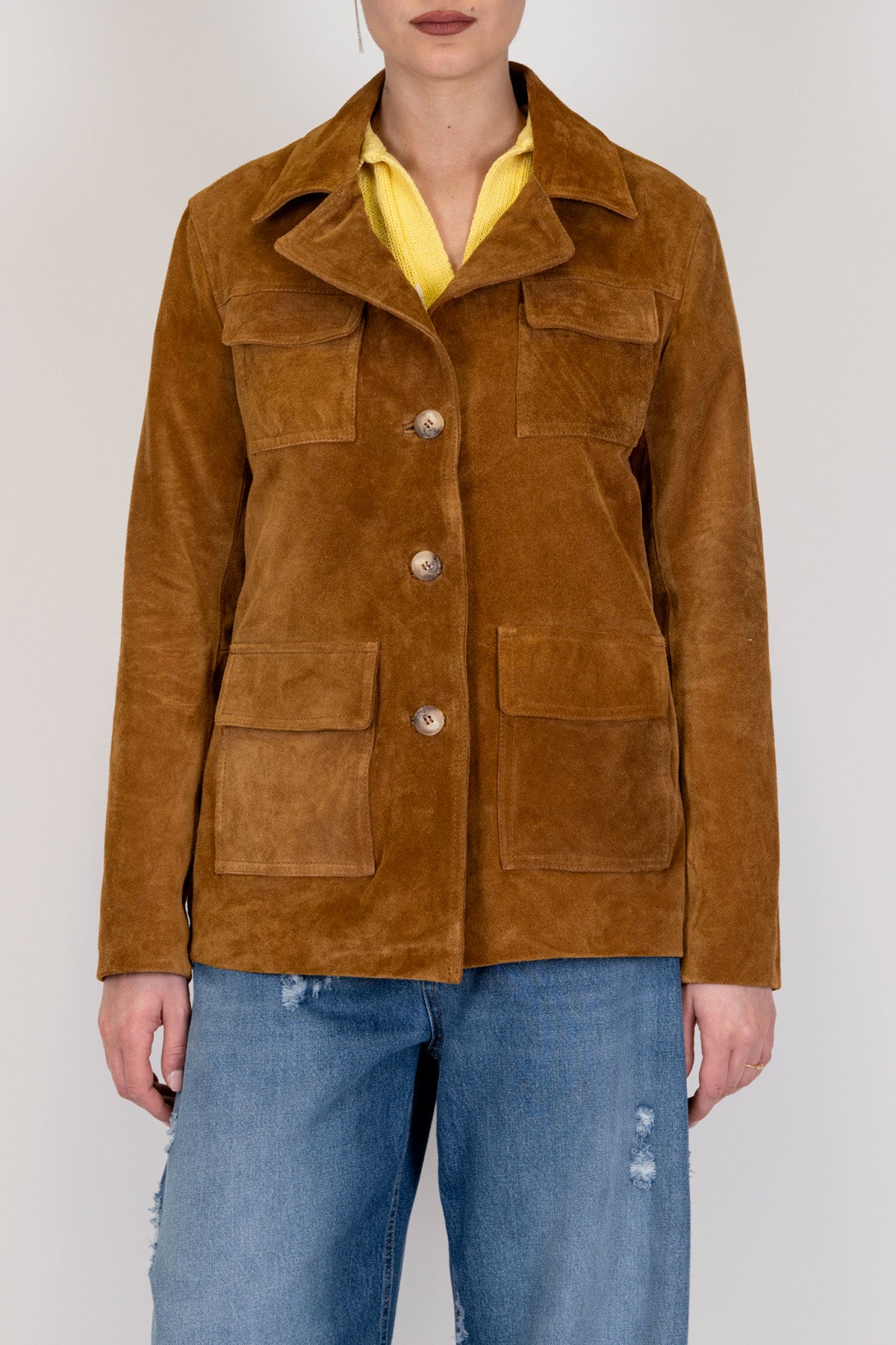 Tensione in - Giacca sahariana in camoscio con doppie tasche frontali