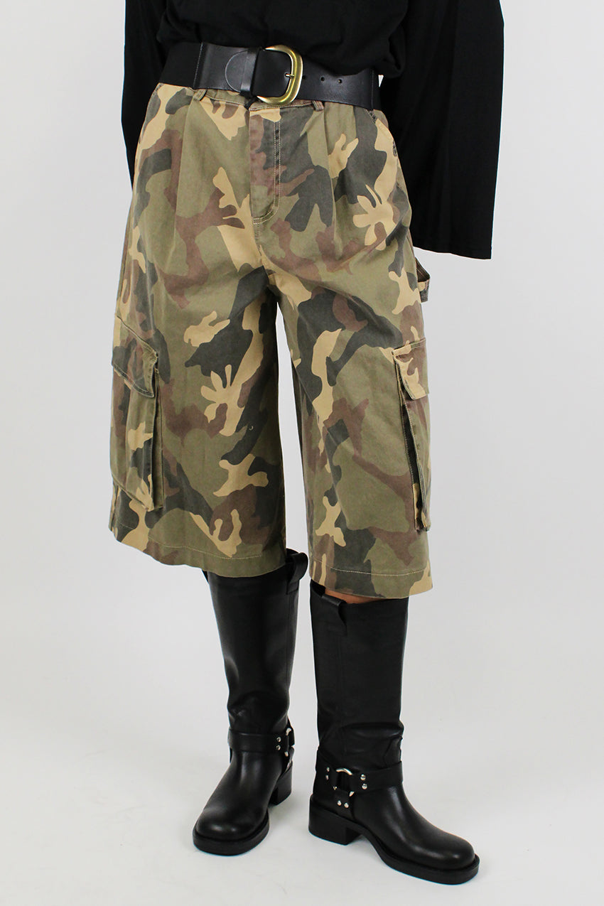 Tensione in - Bermuda cargo camouflage