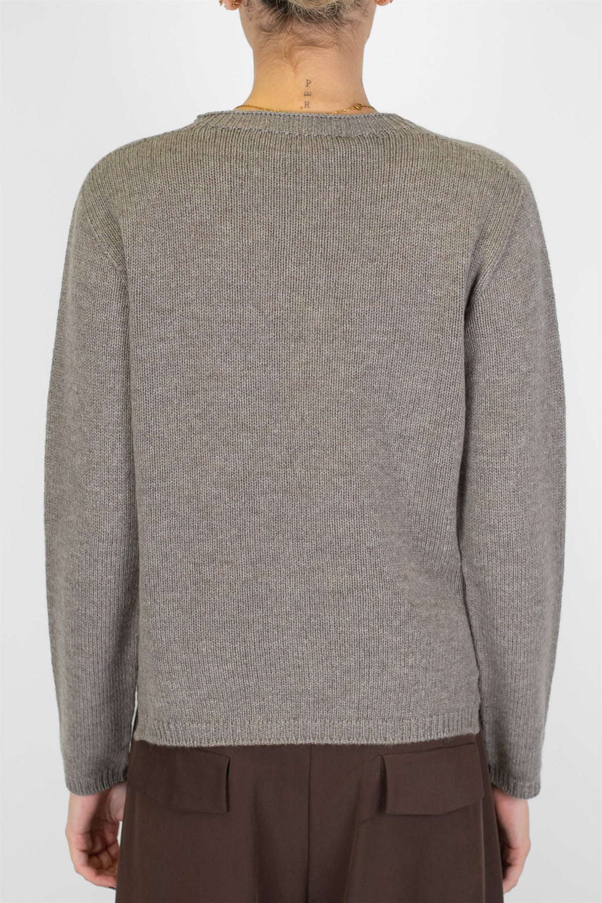 Tensione in - Maglia girocollo in misto lana e cashmere con spacchetti laterali