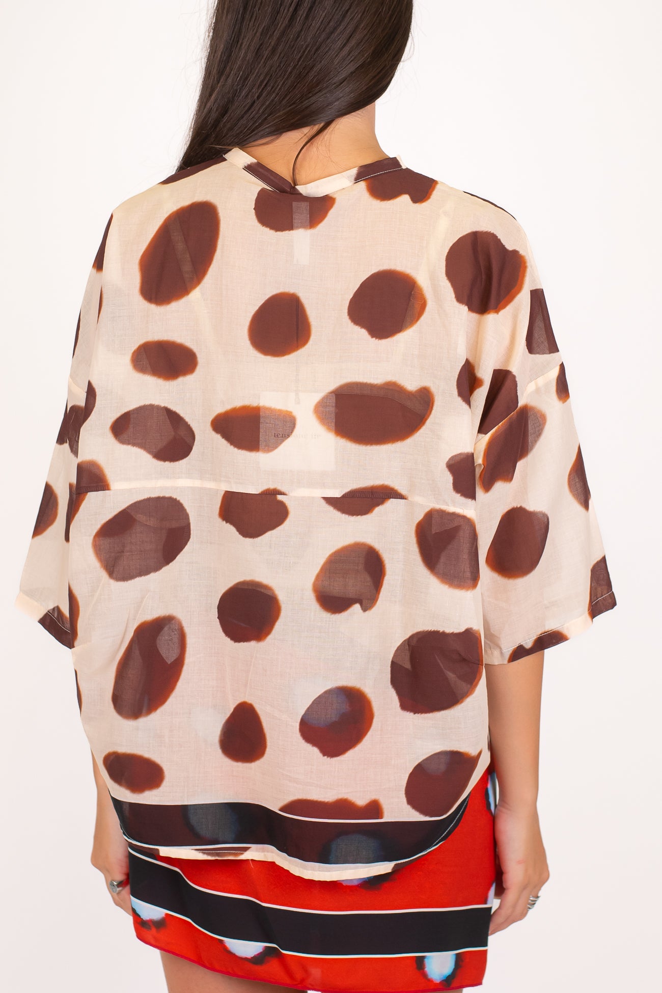 Tensione in - Camicia fantasia macchie in mussola di cotone con collo coreano e manica tre quarti