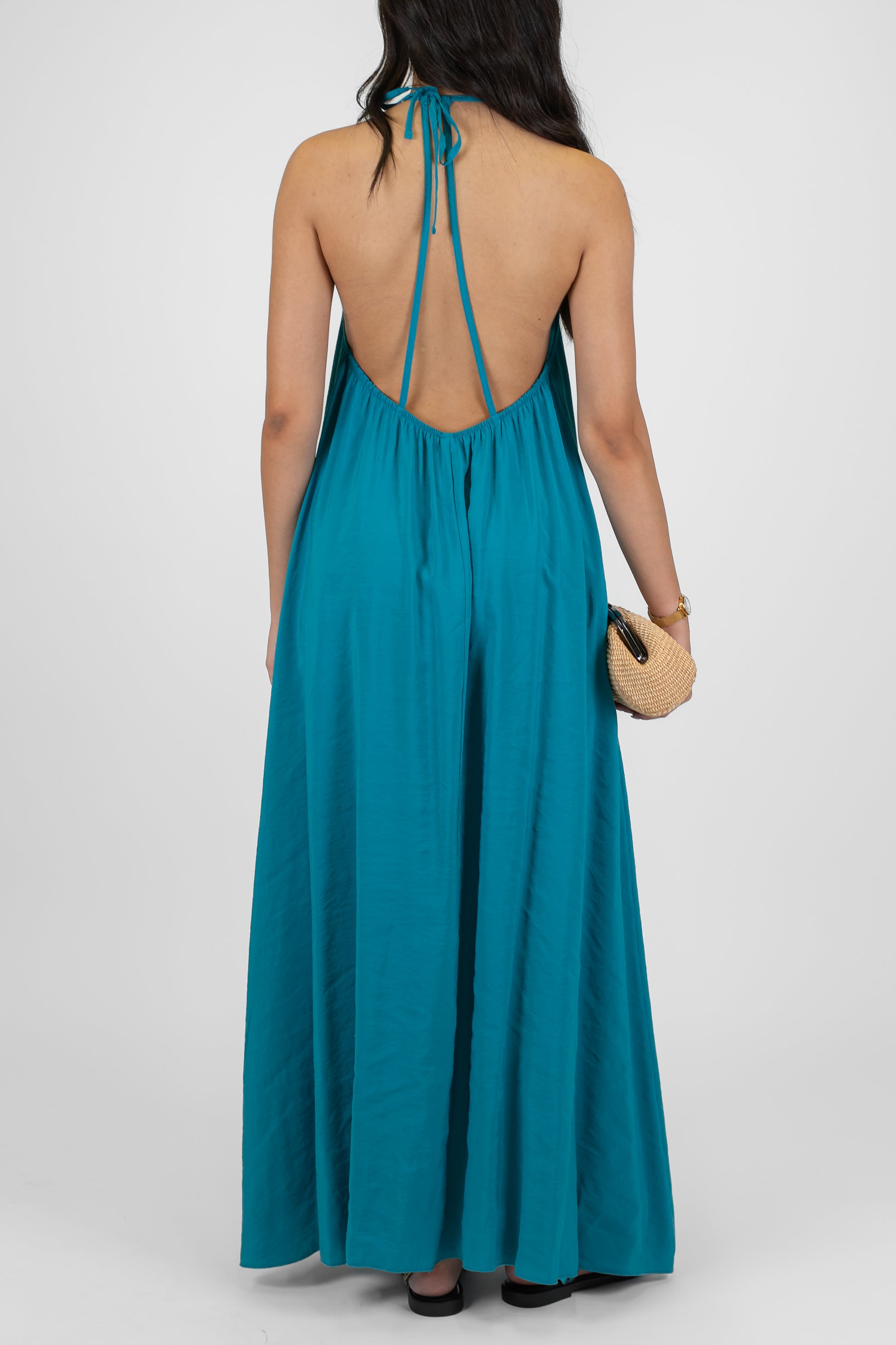 Tensione in - Abito lungo in modal scollo americano con spilla e scollatura sul retro