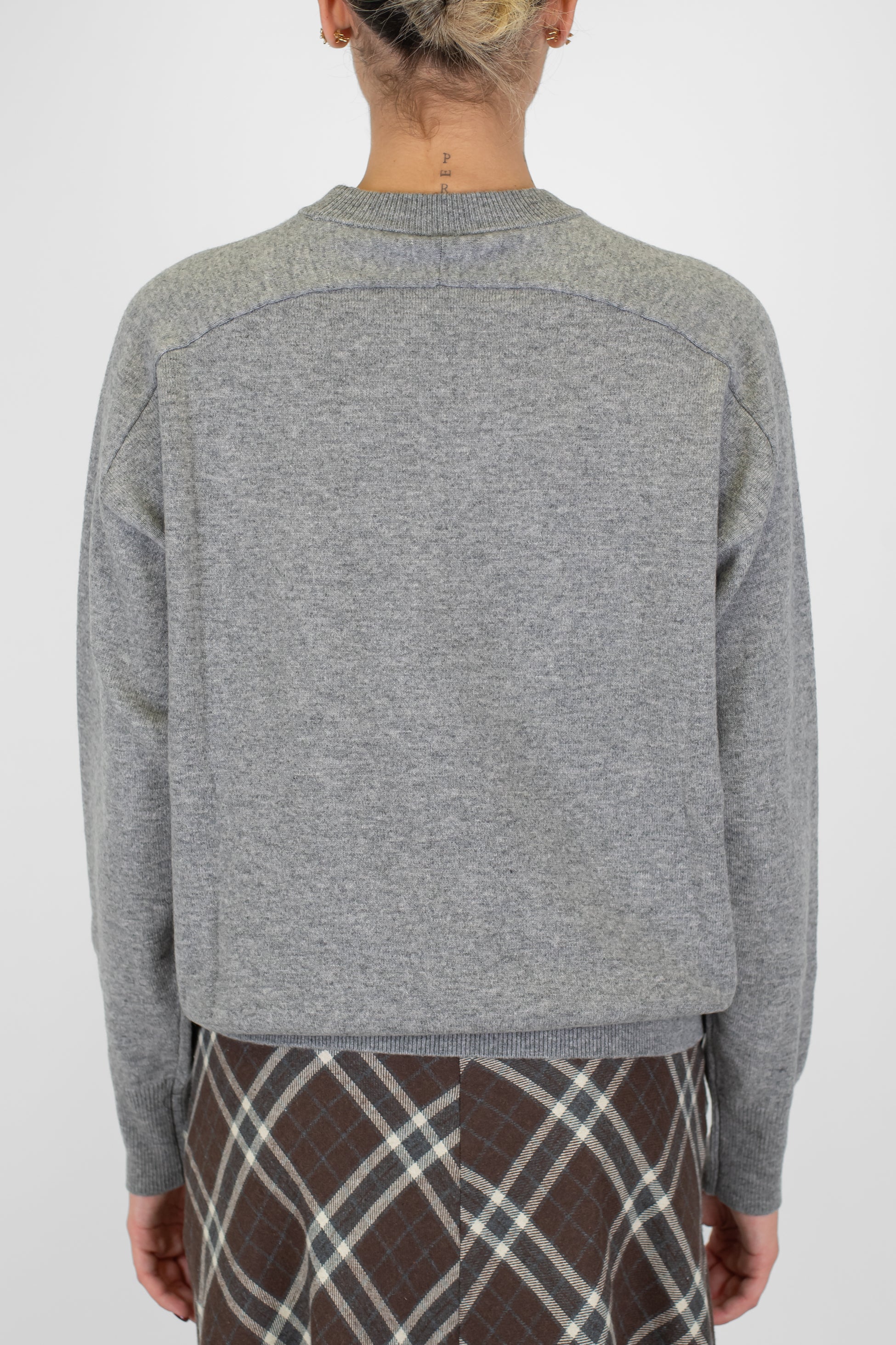 Tensione in - Maglia girocollo in pura lana