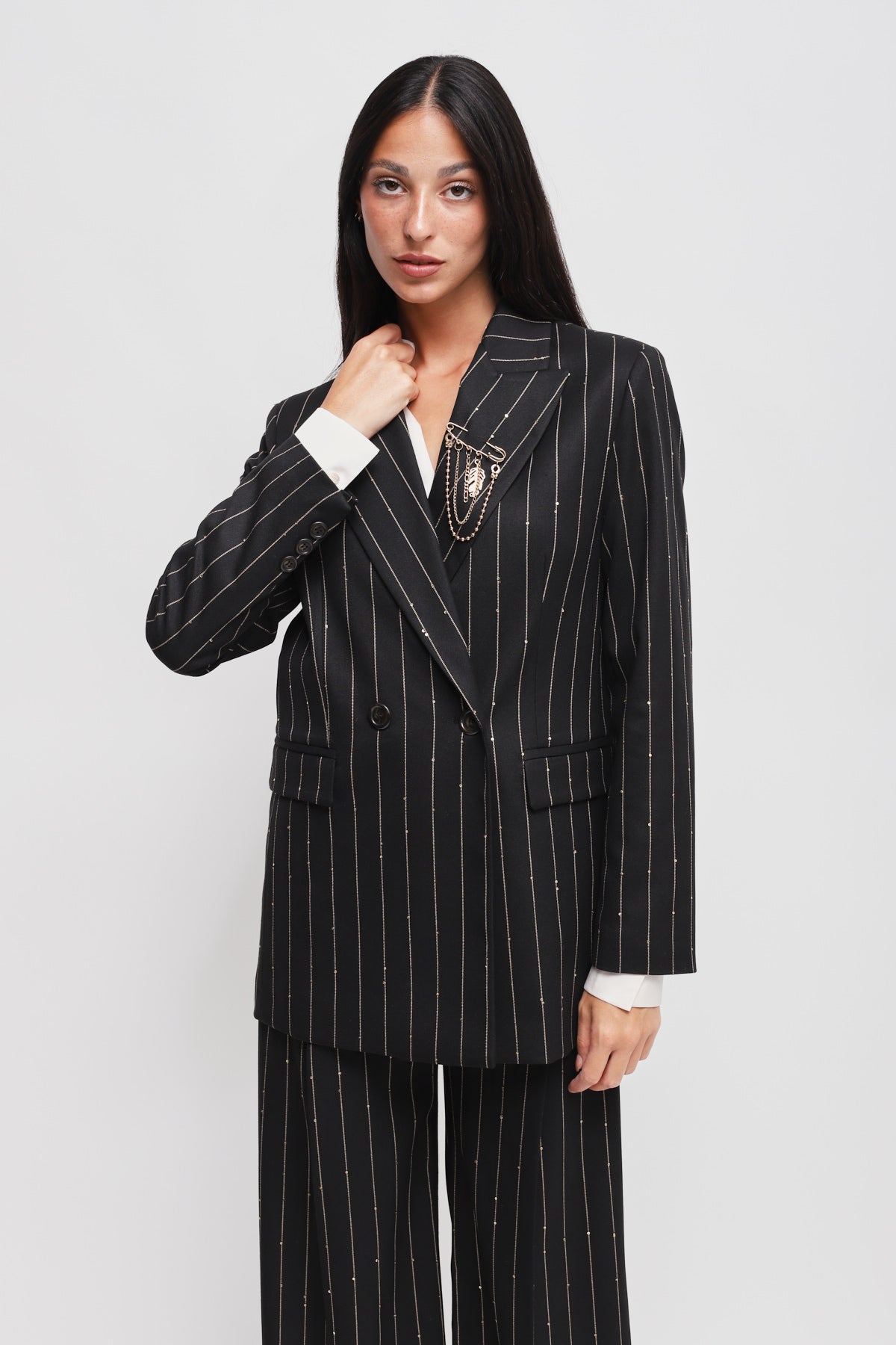 Maryley - Giacca doppiopetto gessata con spilla e paillettes