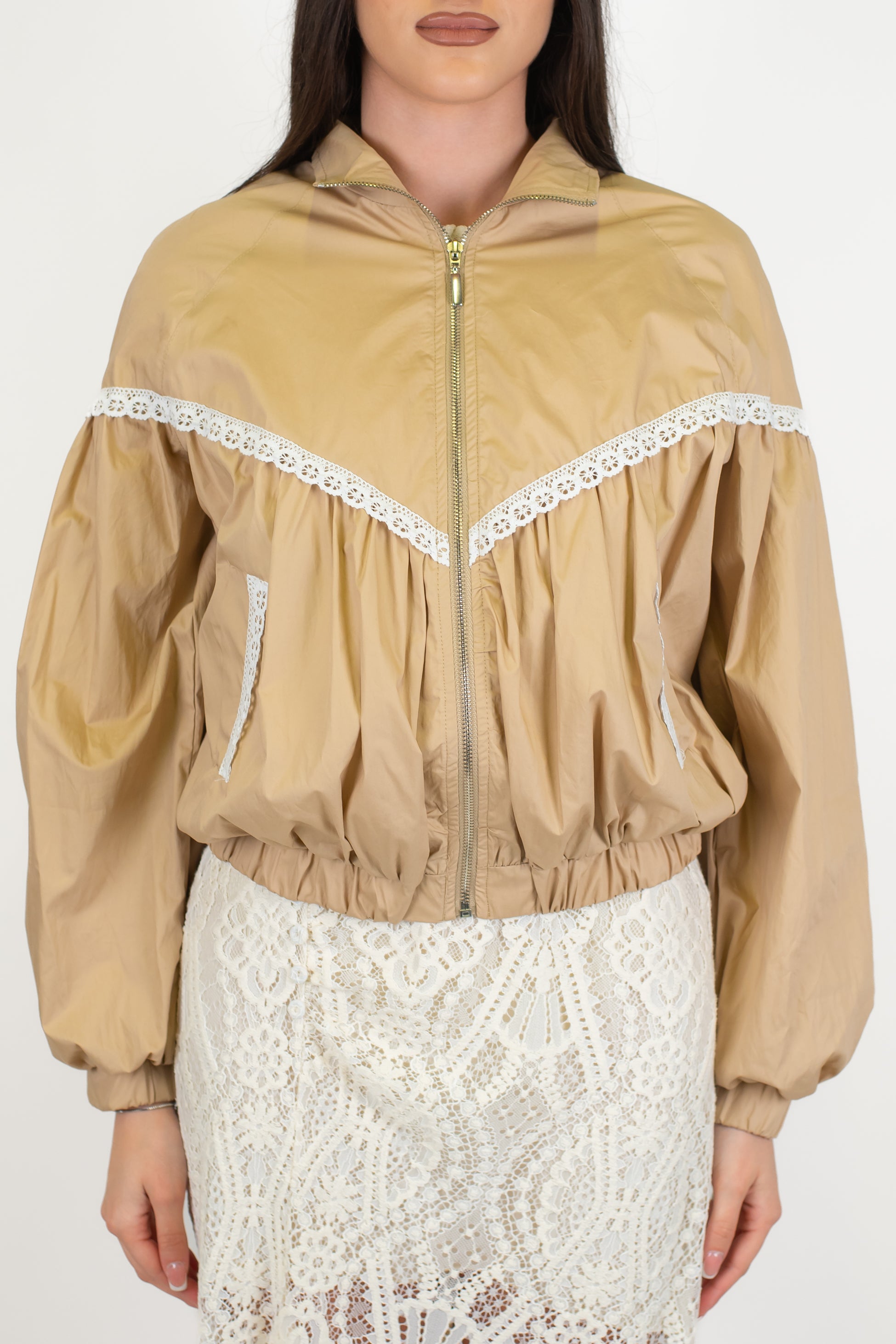 Tensione in - Bomber con dettagli in pizzo e chiusura zip