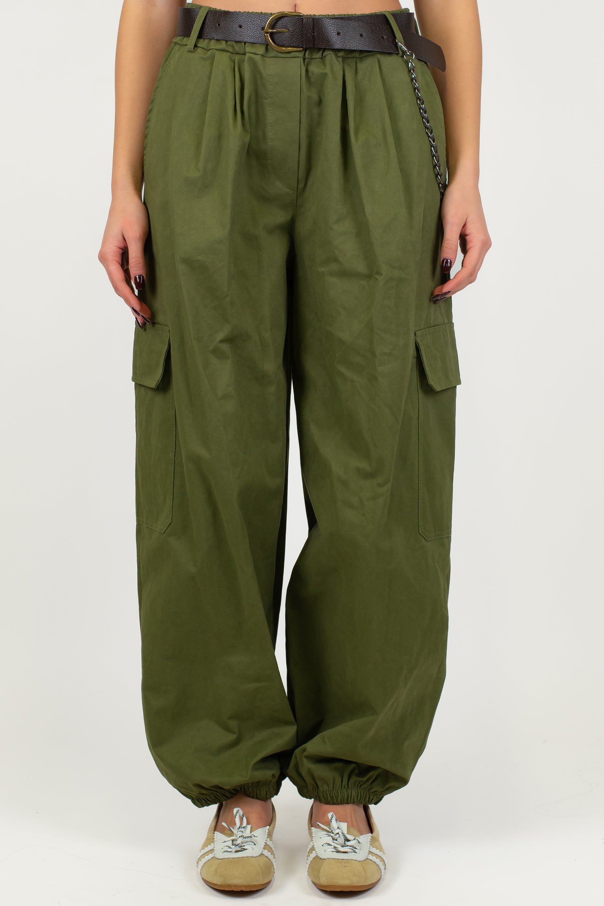 Motel - Pantalone cargo in denim colorato con elastico in vita e sul fondo