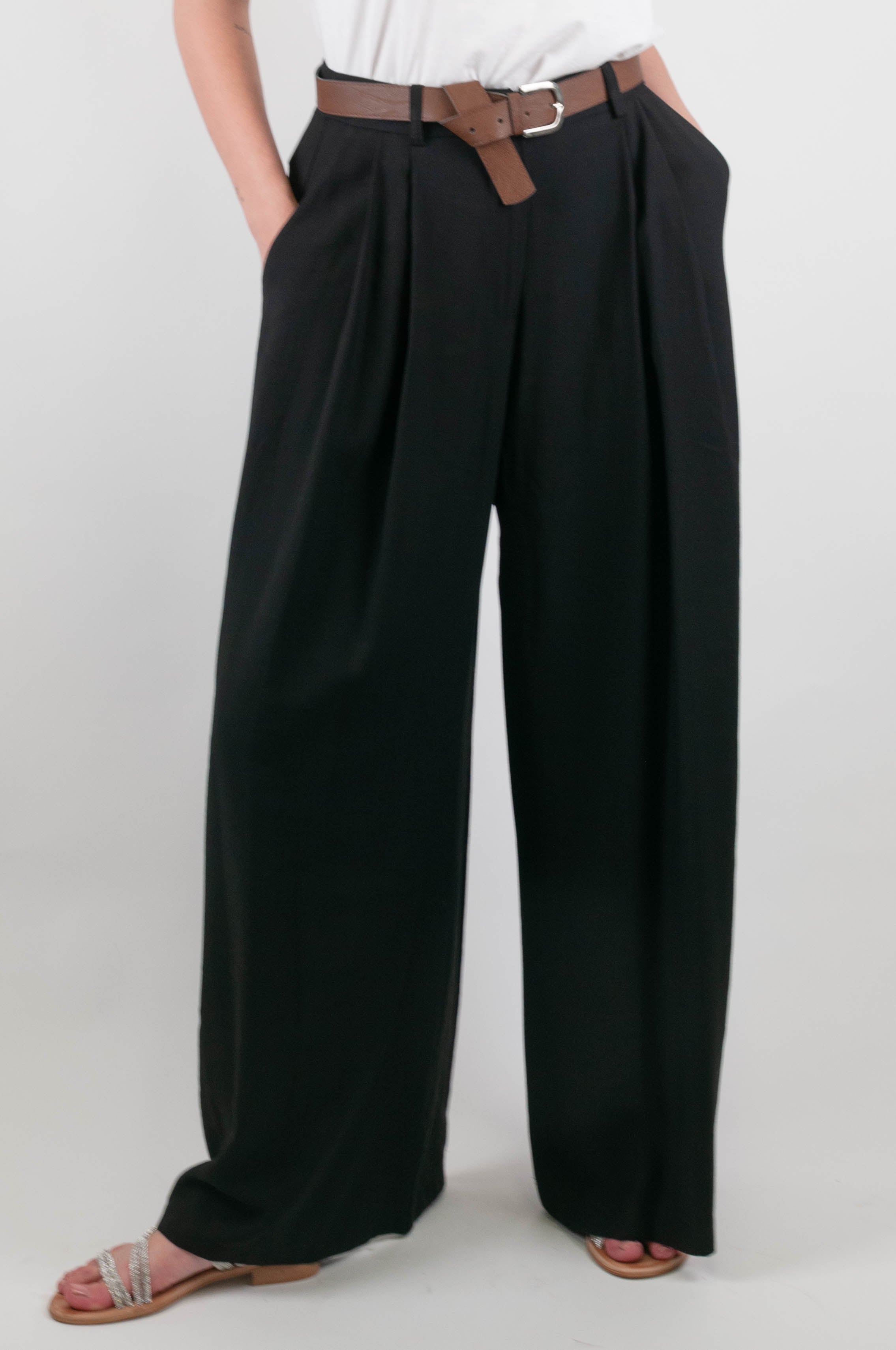 Tensione in - Pantalone palazzo con pinces