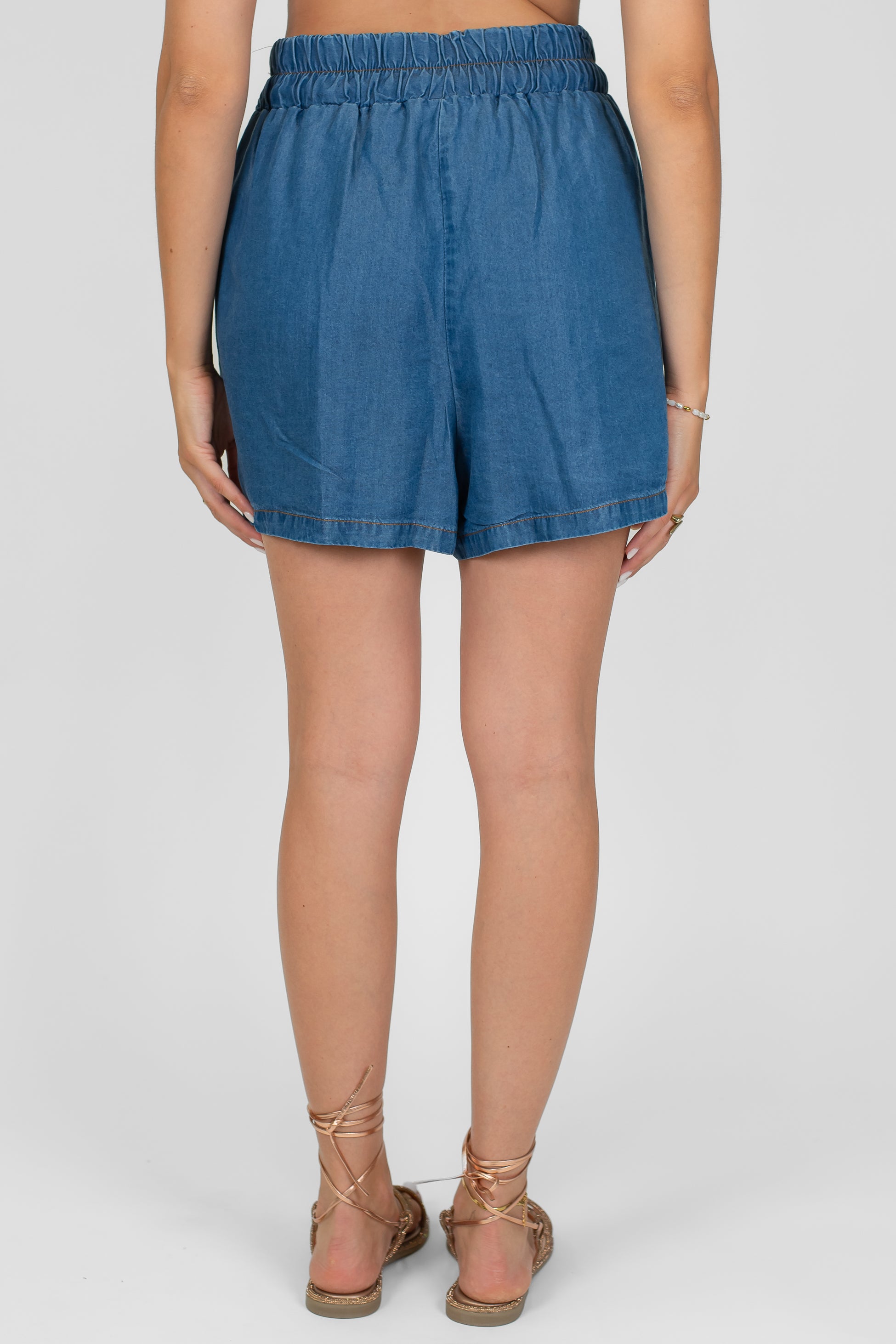 Motel - Shorts in lyocell con coulisse e nappine