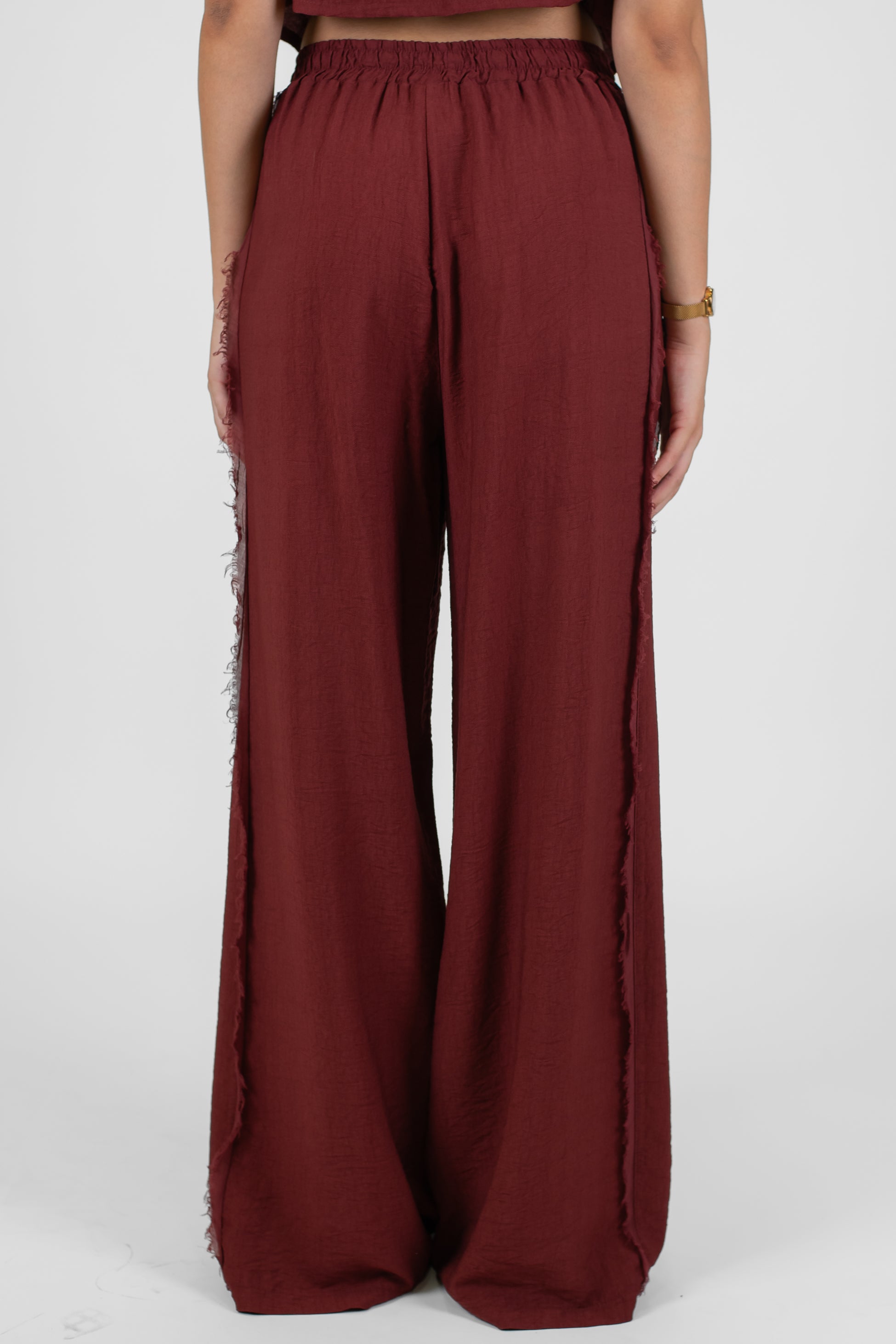 Tensione in - Pantalone palazzo in viscosa leggera con banda laterale sfrangiata ed elastico in vita