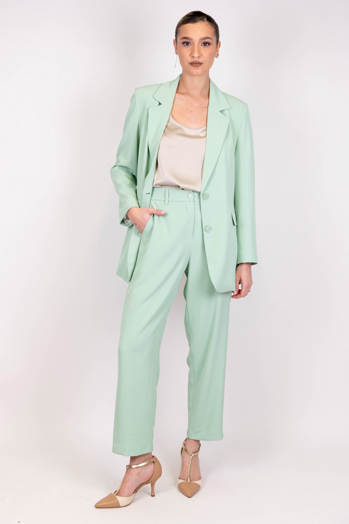 Tensione in - Completo Giacca monopetto e pantalone in tessuto fluido