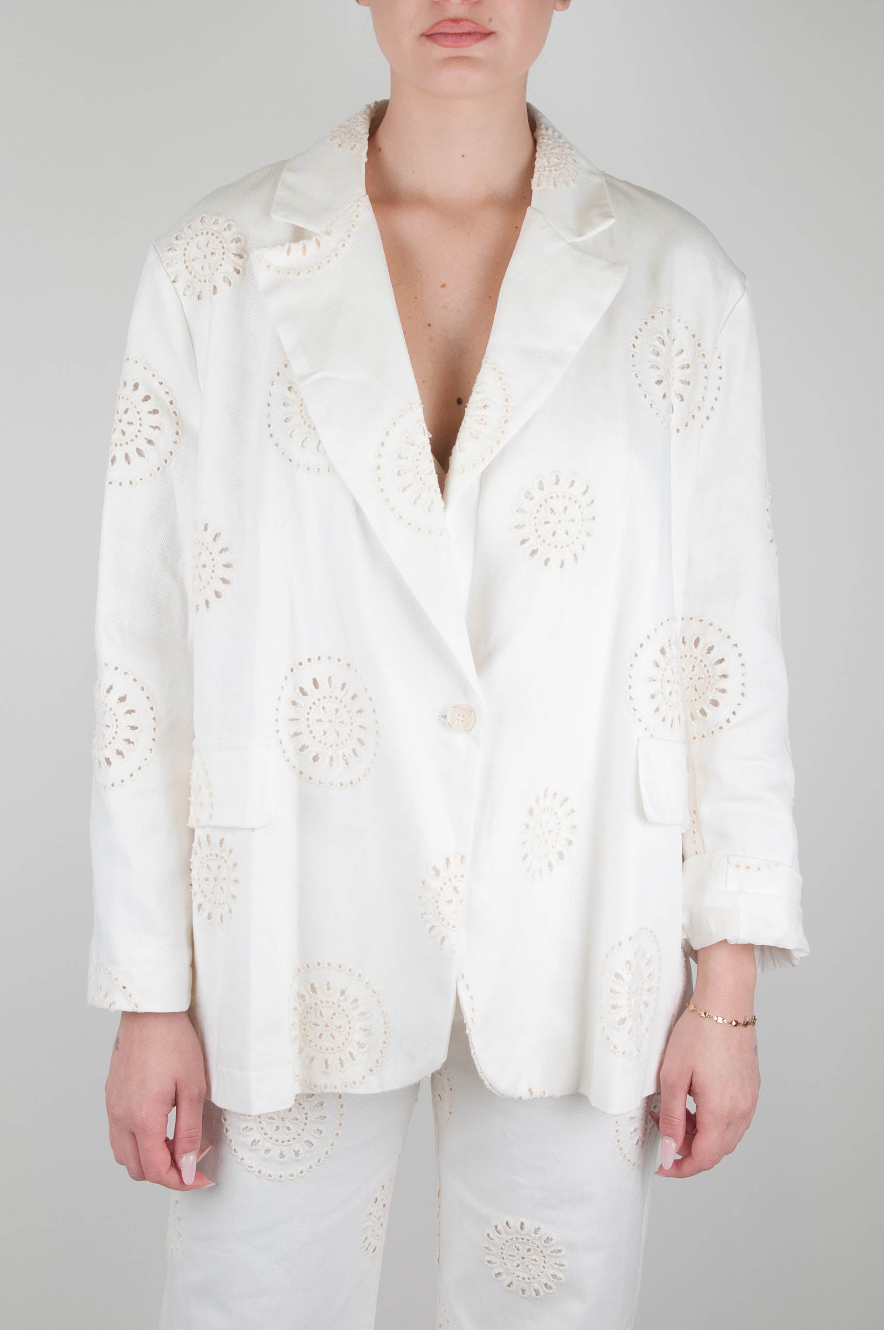 Haveone - Oversize single-breasted jacket with broderie anglaise embroidery