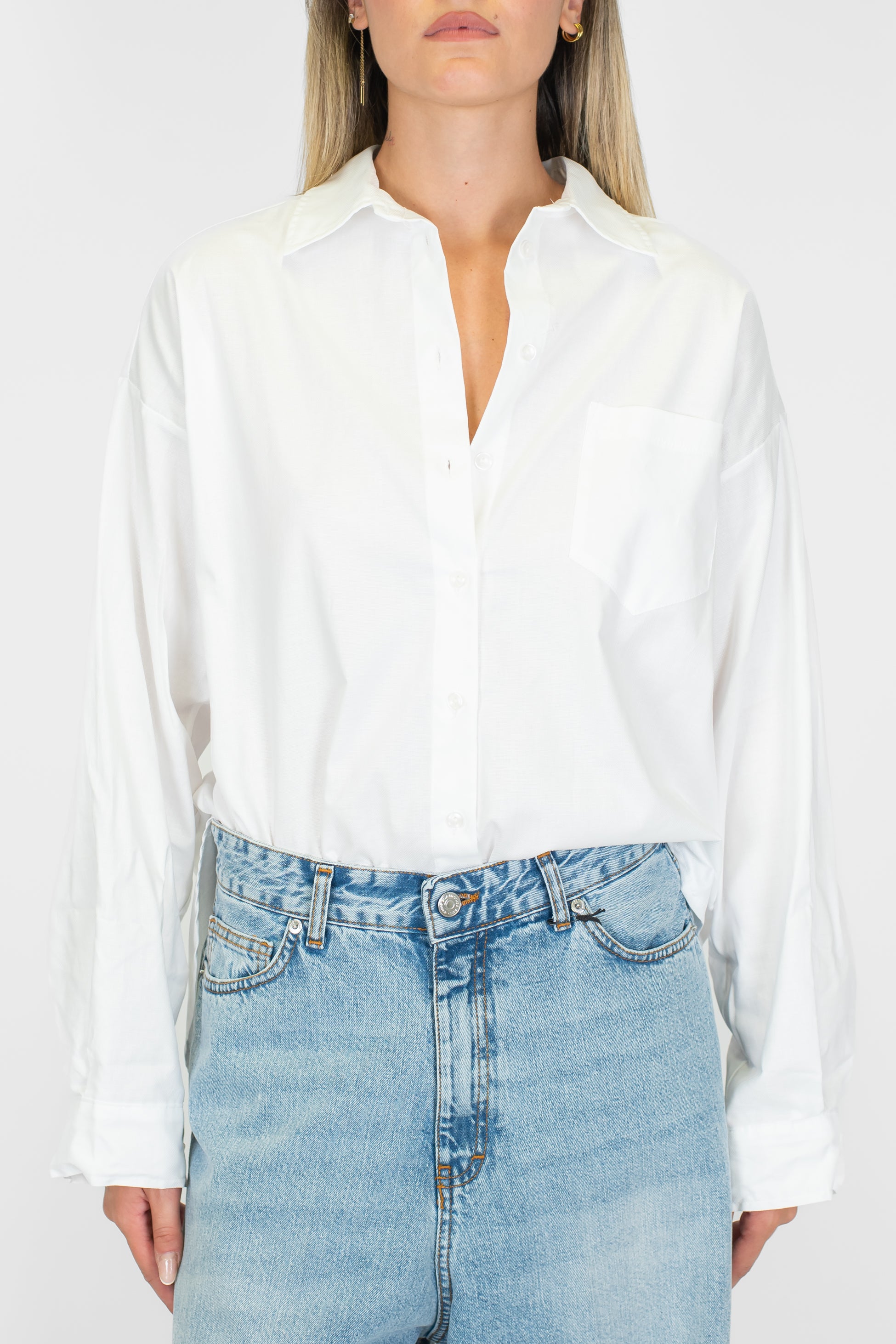 Tensione in - Camicia over con taschino sul petto