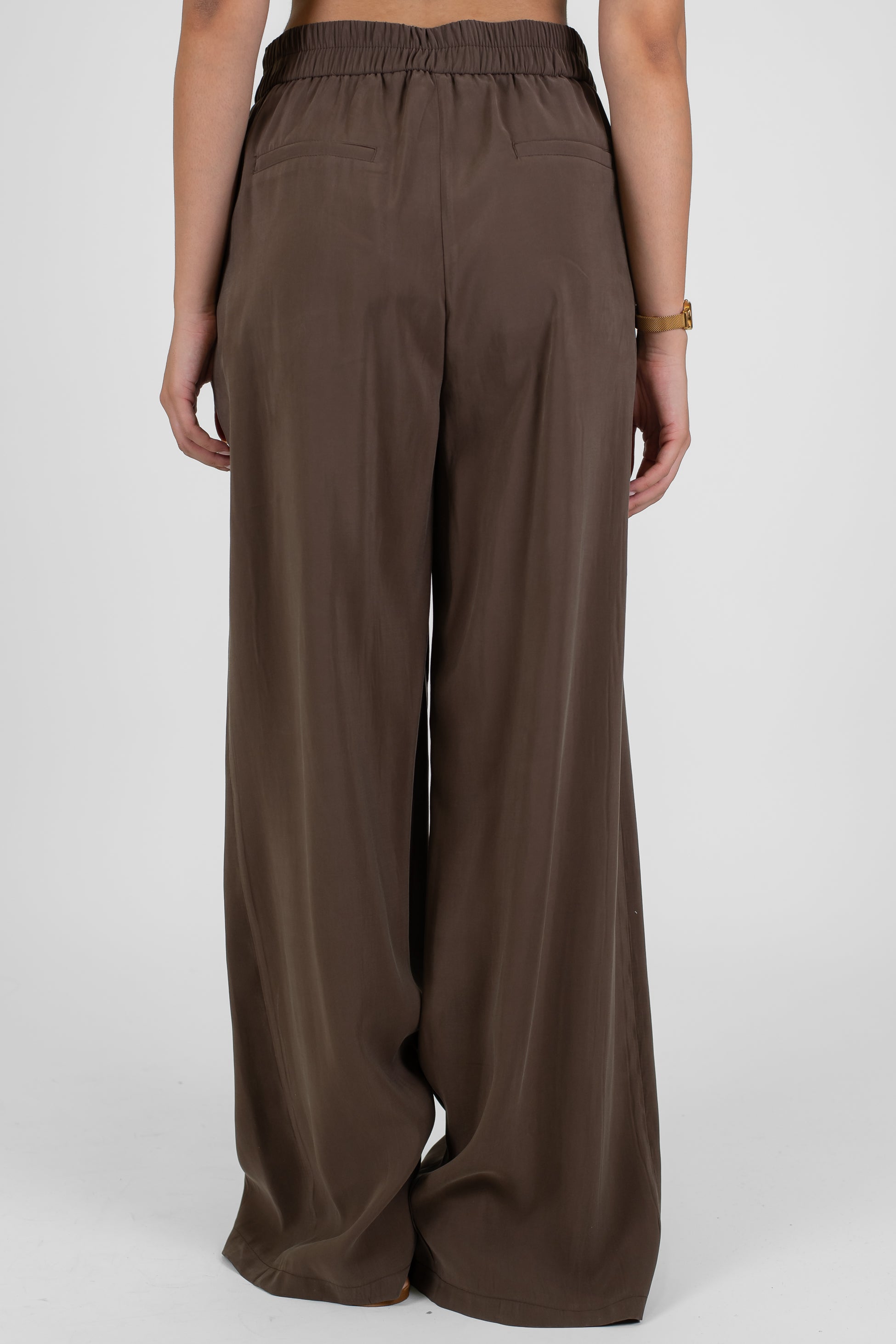 Tensione in - Pantalone palazzo in modal con elastico sul retro