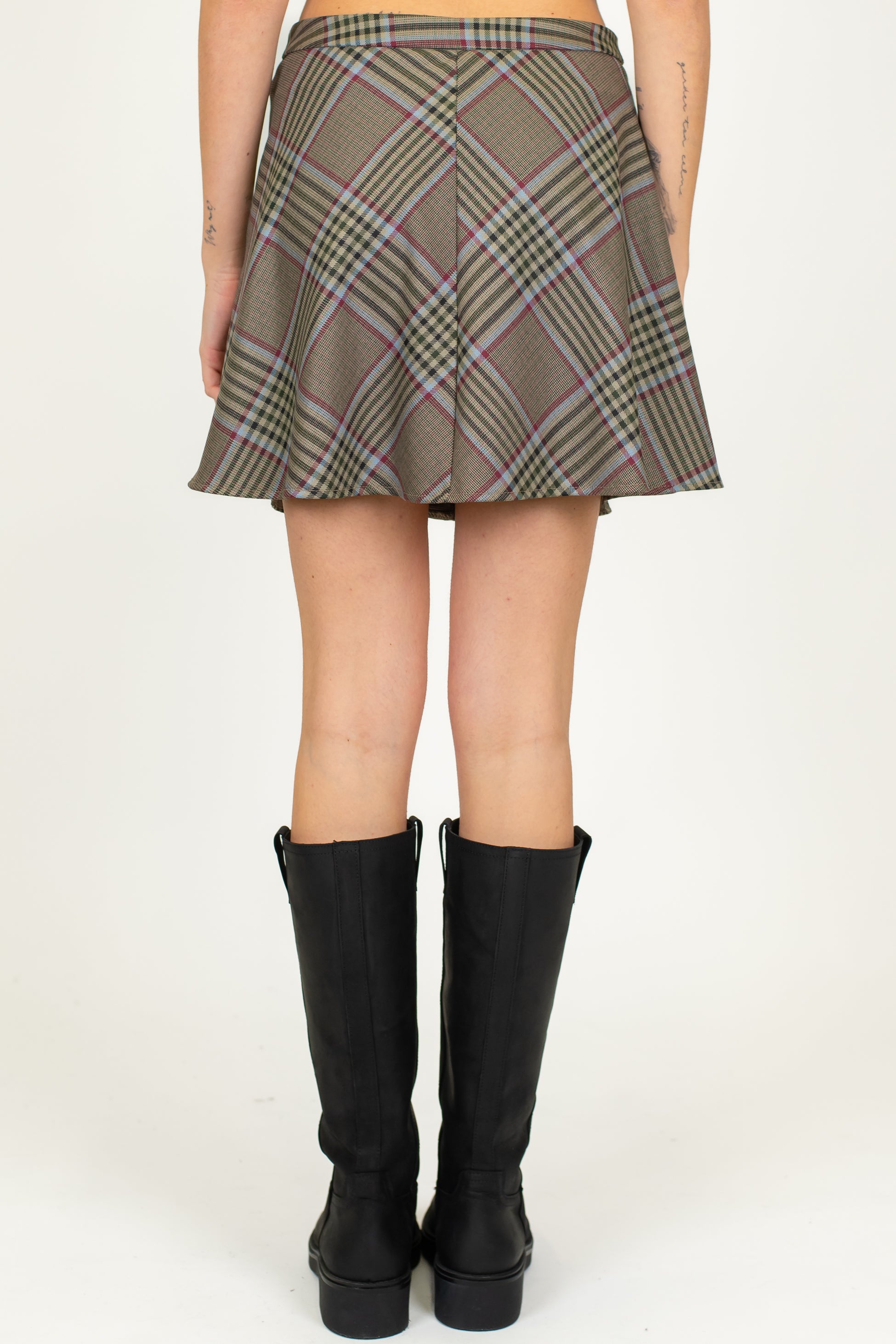 Motel - Minigonna fantasia quadri con nodo maniche sul fronte