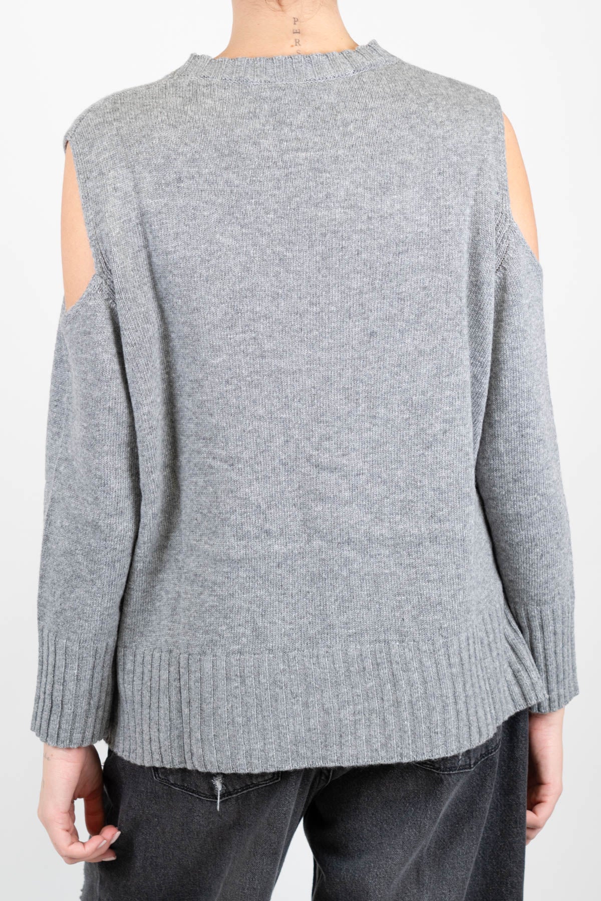 Tensione in - Maglia girogollo cut-out spalle in misto lana e cashmere con spacchetti