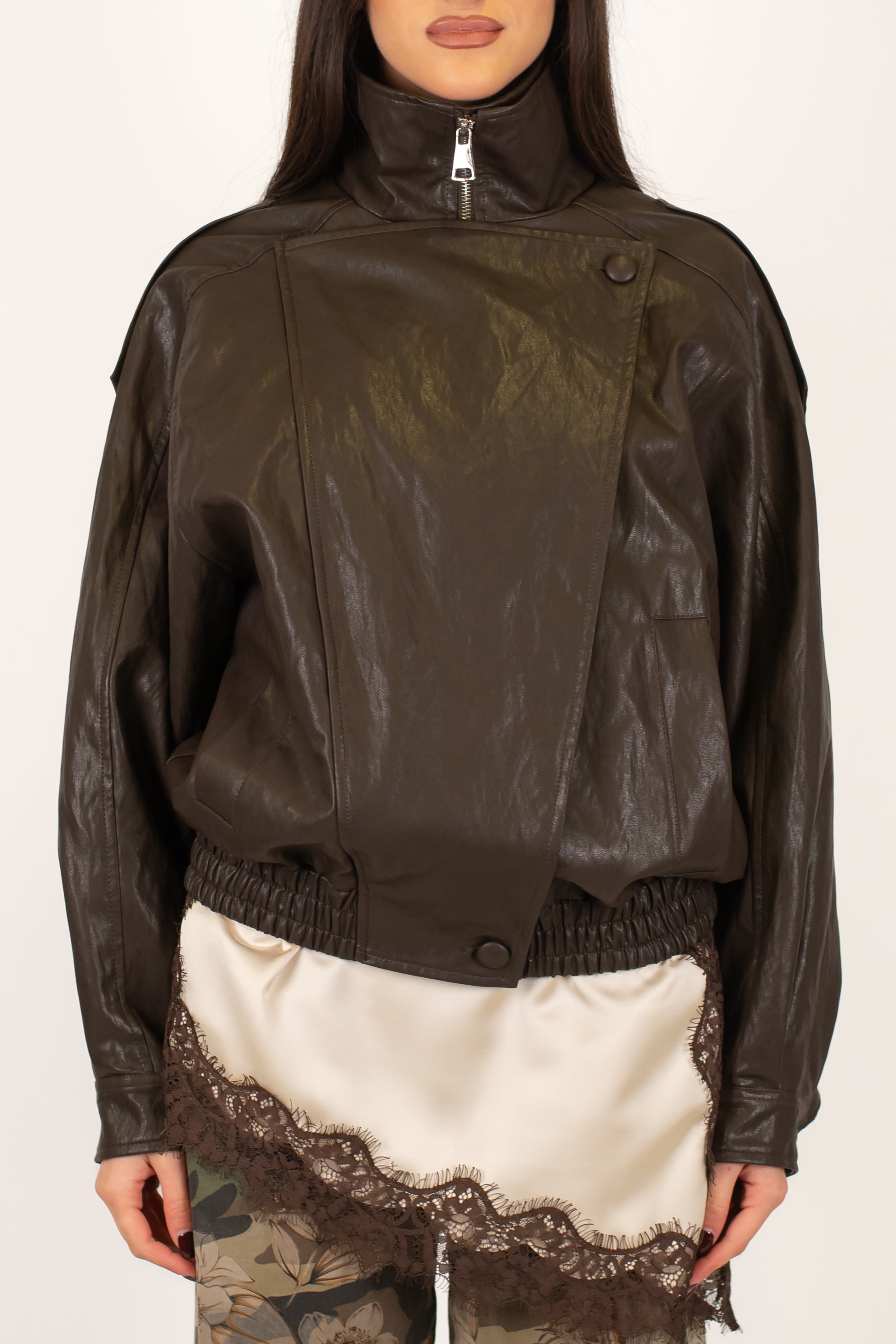 Haveone - Bomber crop in ecopelle con chiusura a scomparsa asimmetrica ed elastico sul fondo