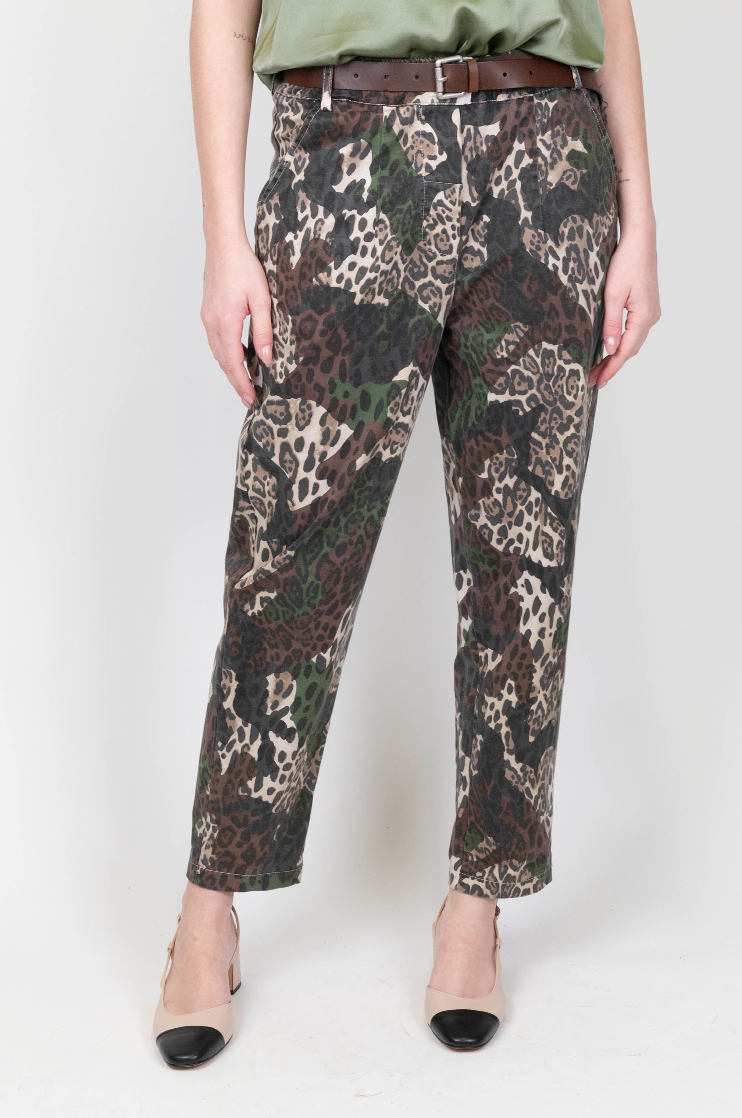 Motel - Camouflage trousers with animal print