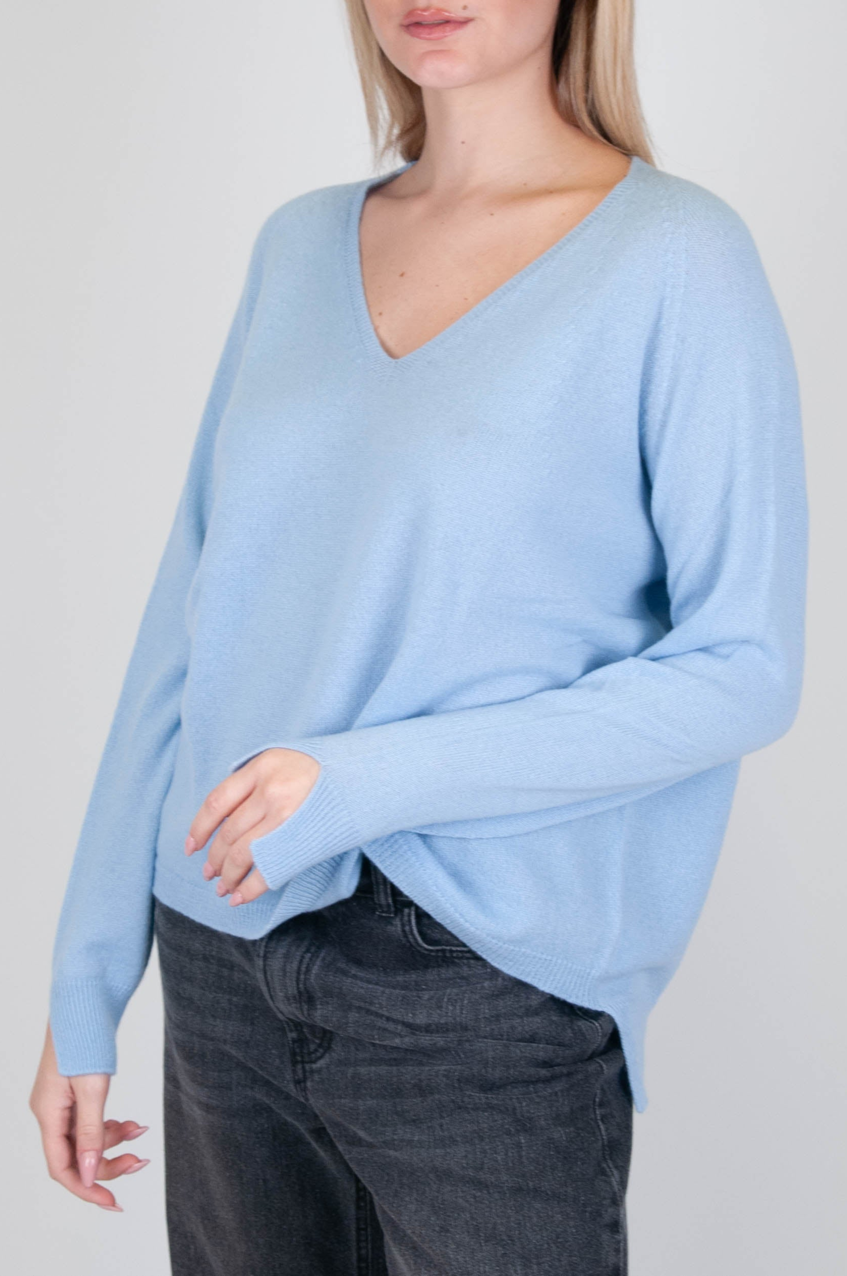 Motel - Maglia con scollo a V 100% in puro cashmere con spacchetti sui polsi