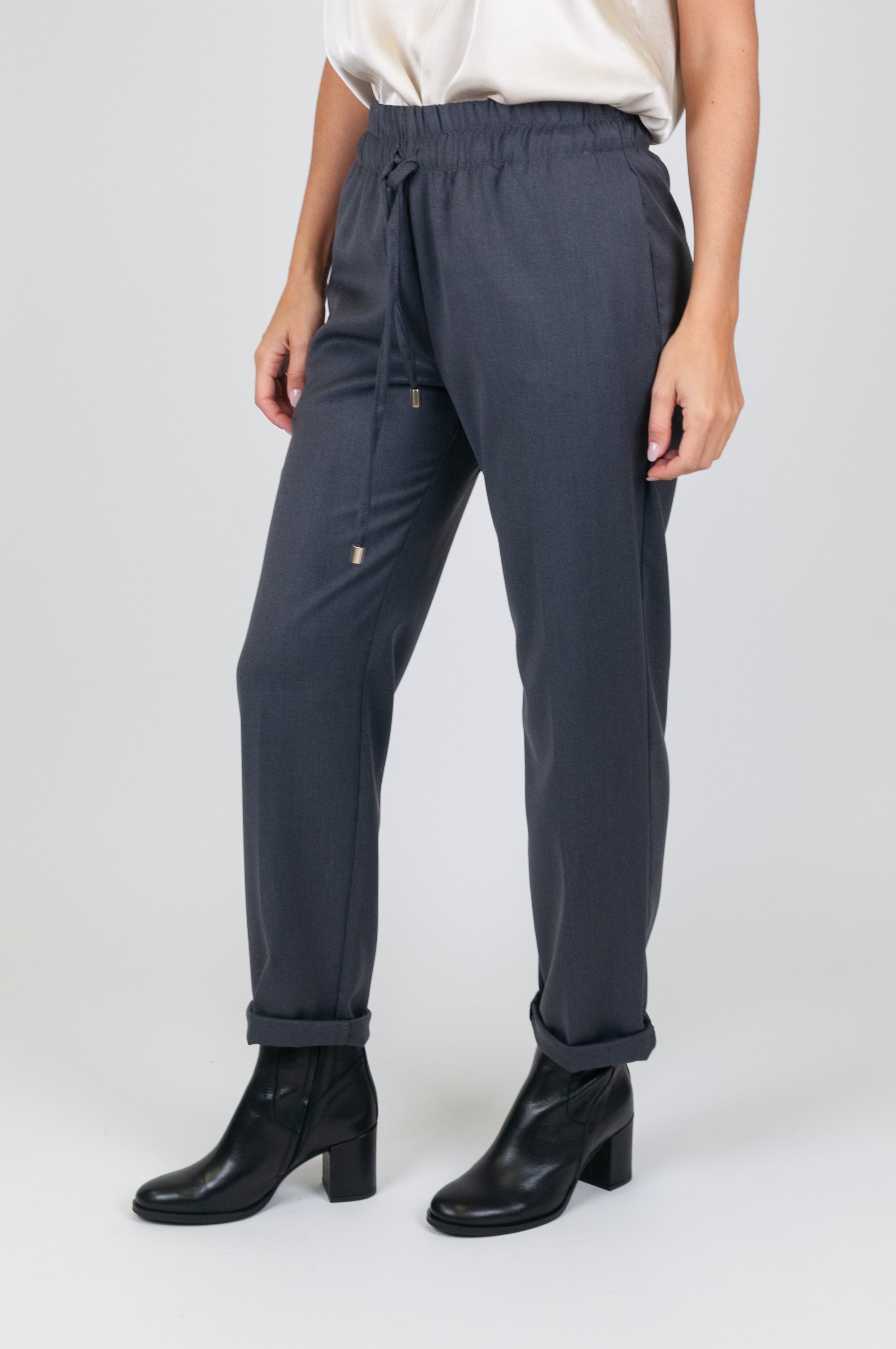 Tension in - Trousers with drawstring