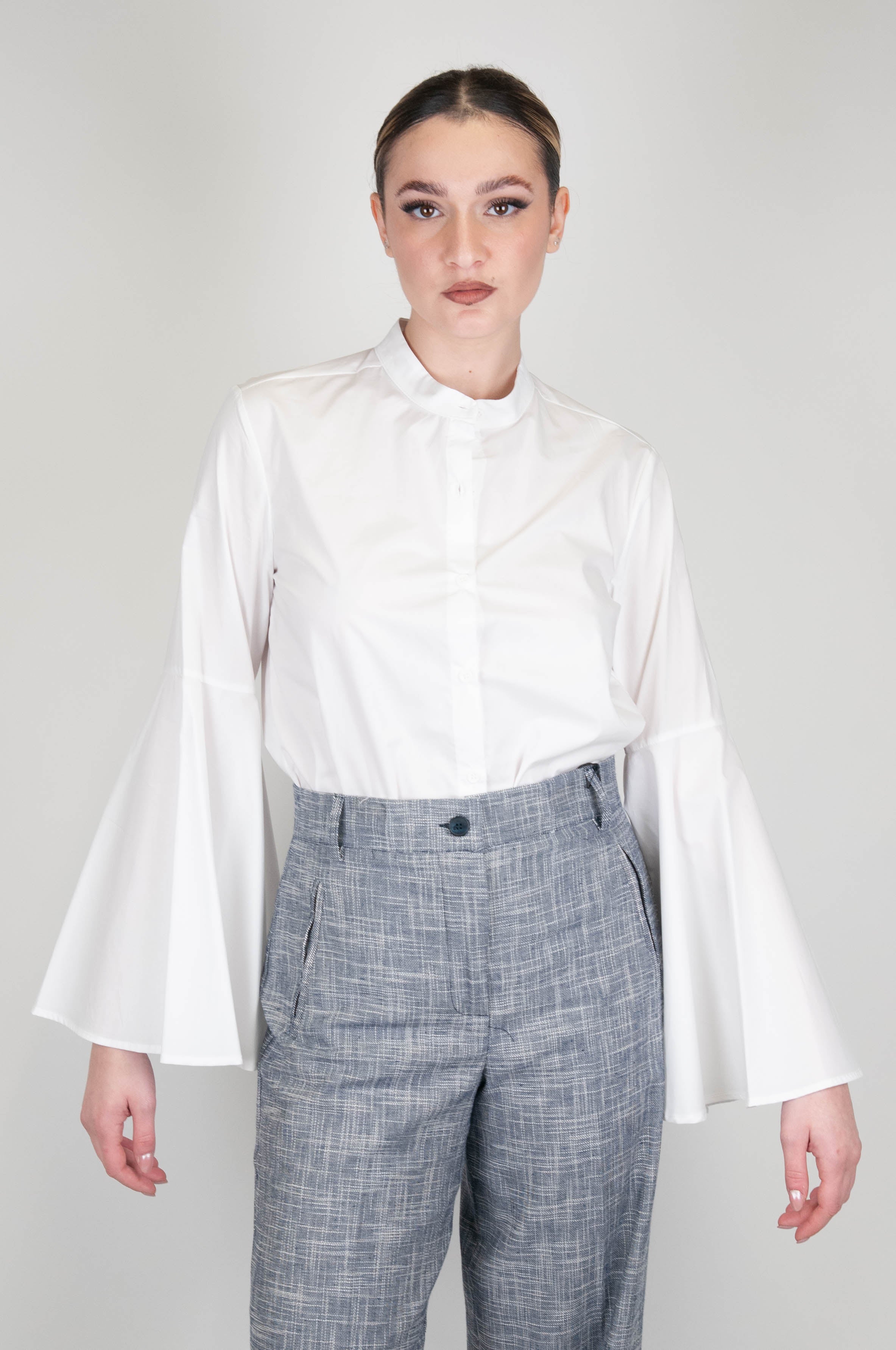 Tension in - Cotton shirt with mandarin collar and wide sleeves