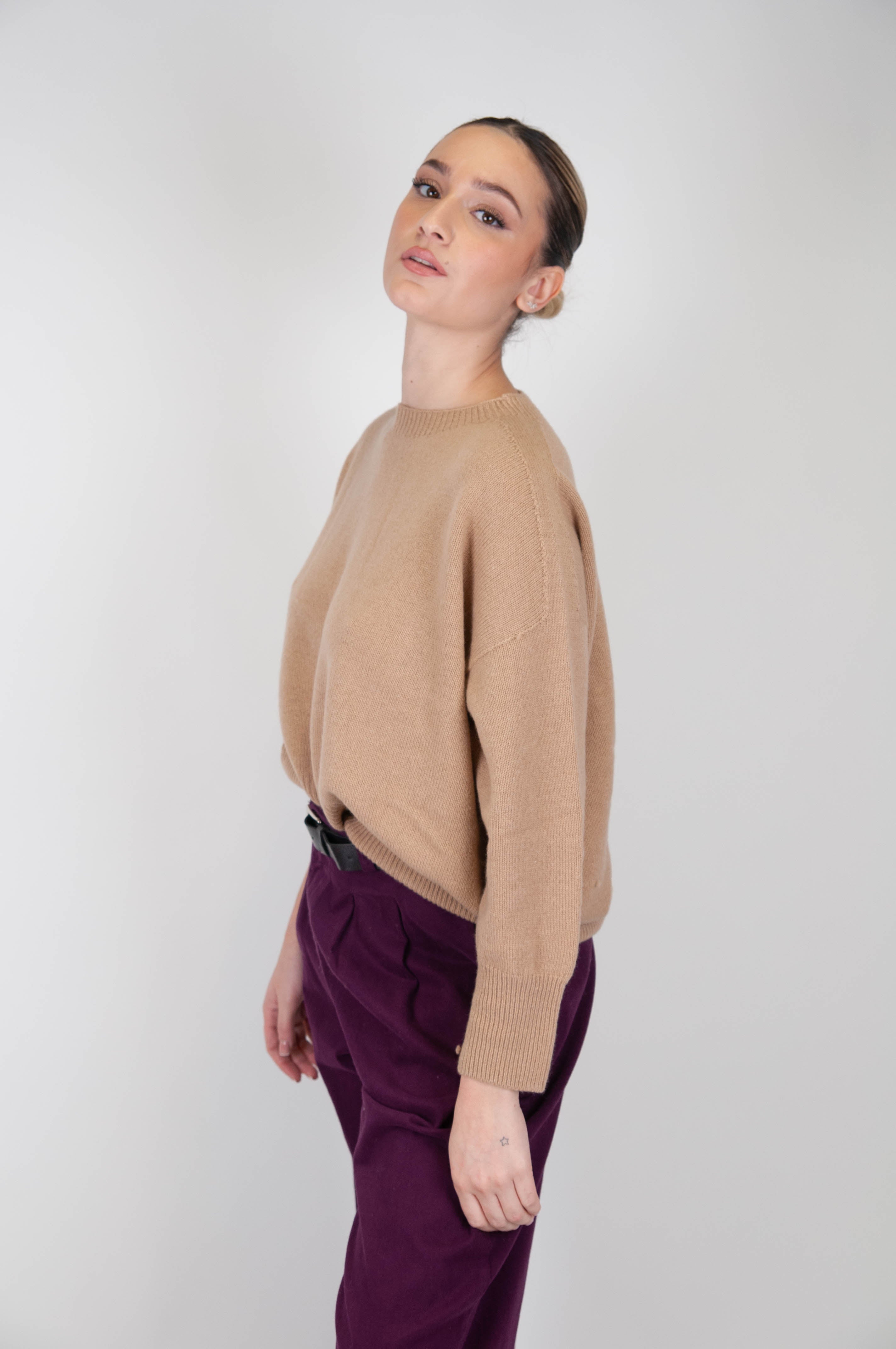 Tension in - Cashmere blend crew-neck sweater with rounded hem