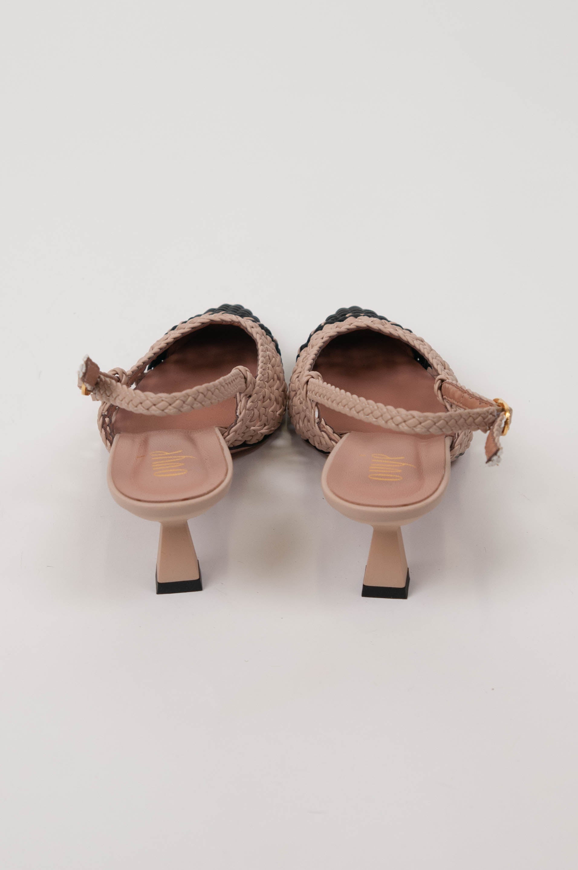 Ovyé - Slingback con punta a contrasto in pelle intrecciata