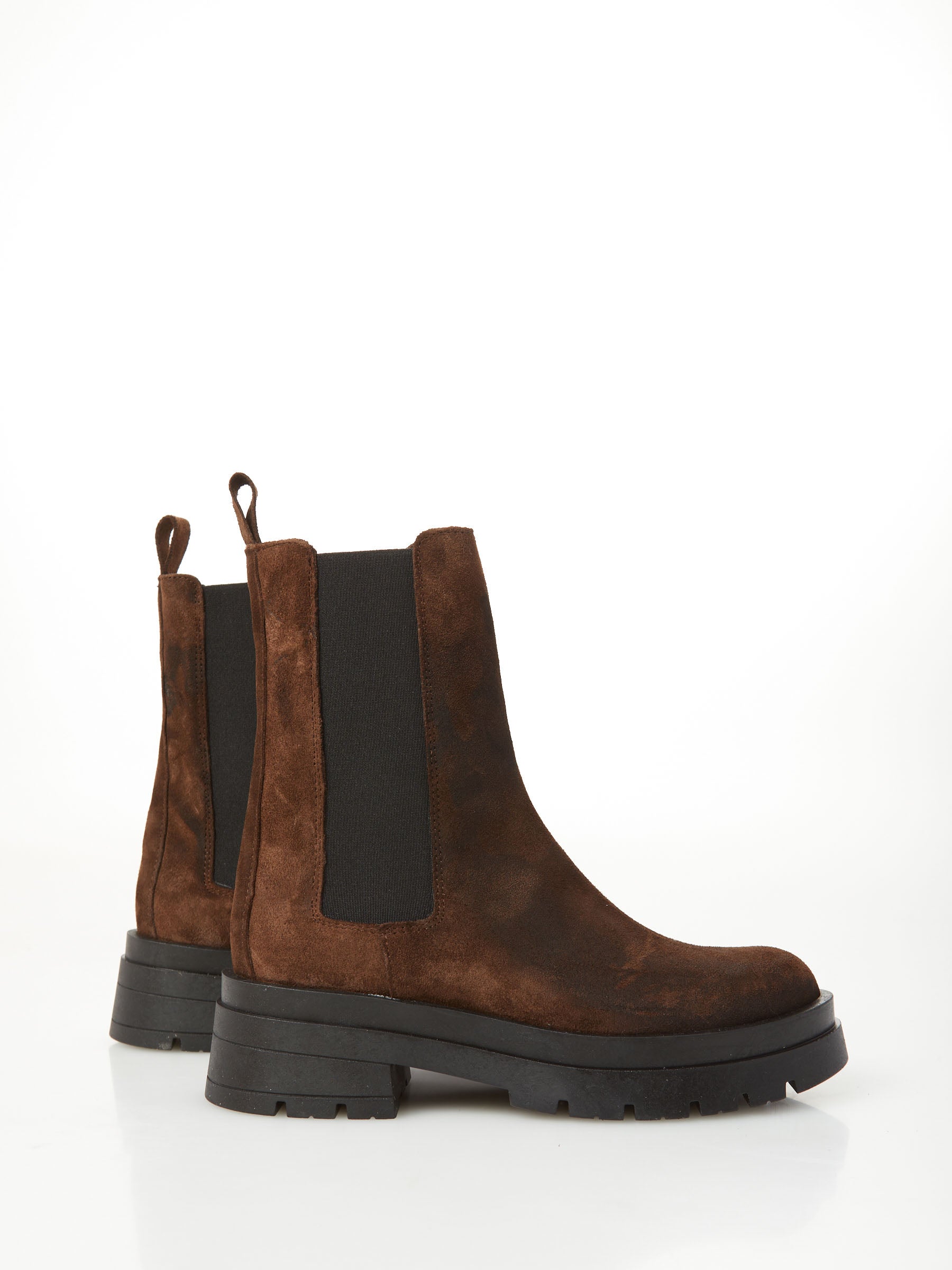 Ovyé - Suede chelsea boot with side elastic bands